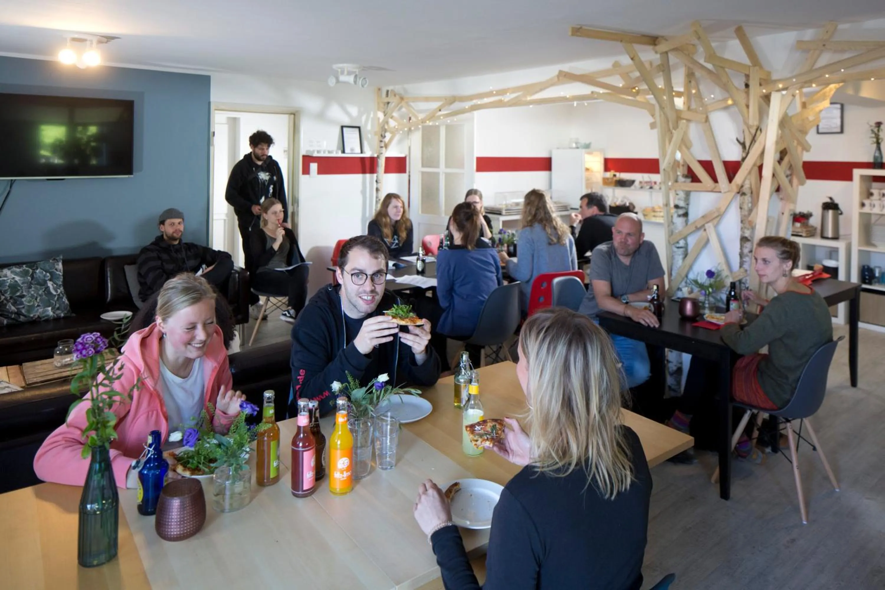 Restaurant/places to eat in Flensbed Hotel & Hostel