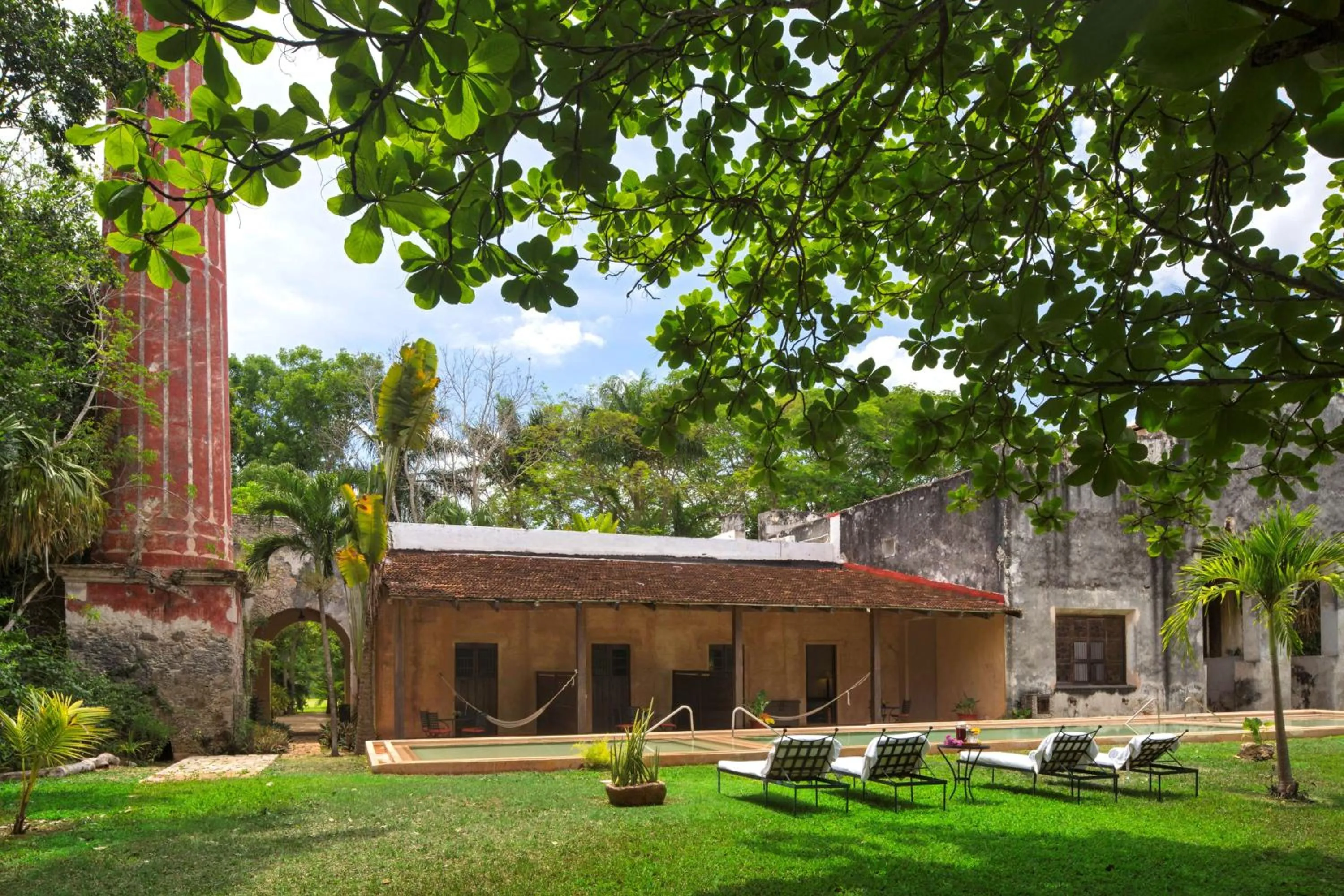 On site in Hacienda Santa Rosa de Lima