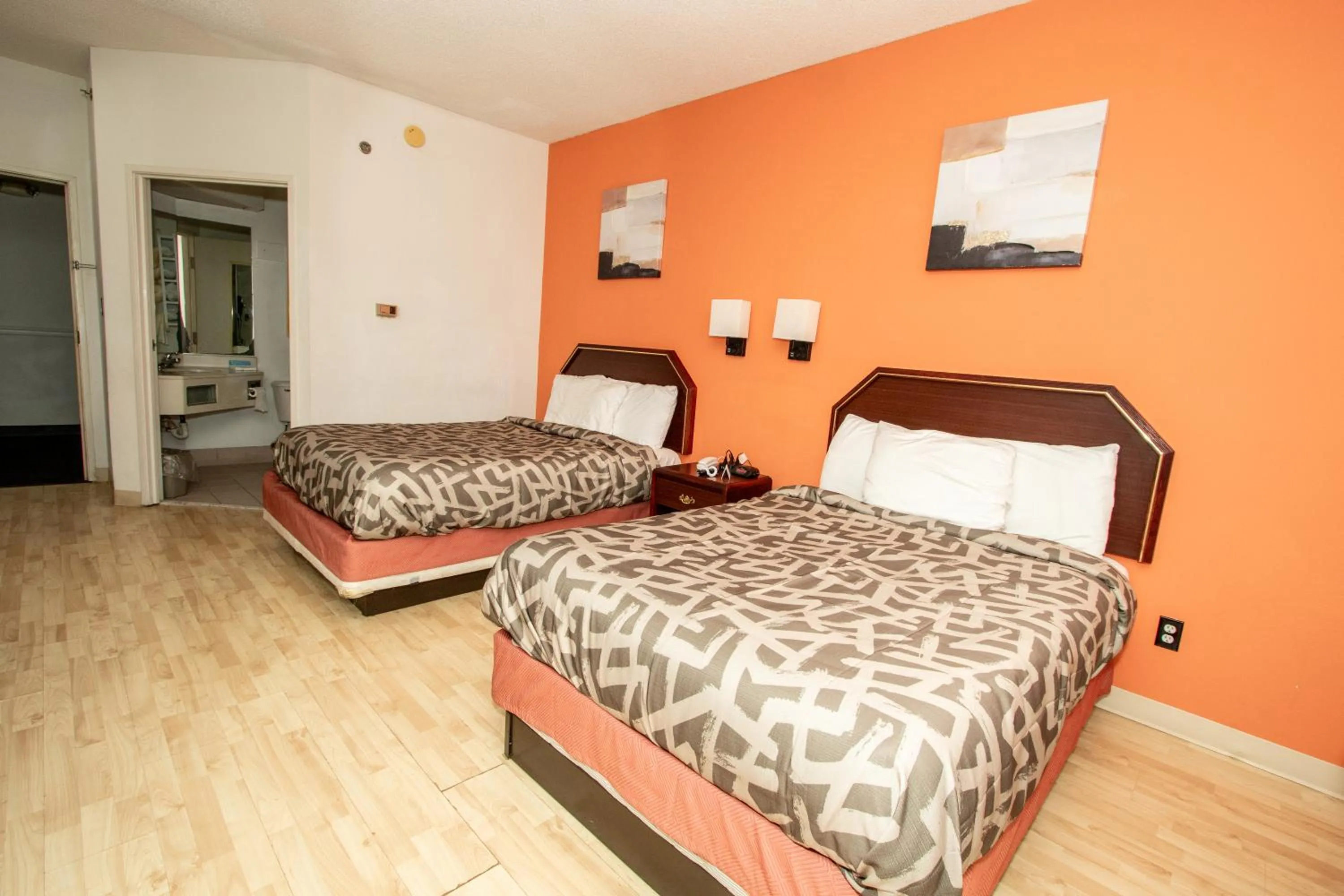 Bedroom, Bed in Motel 6-Harrisburg, PA - Hershey North