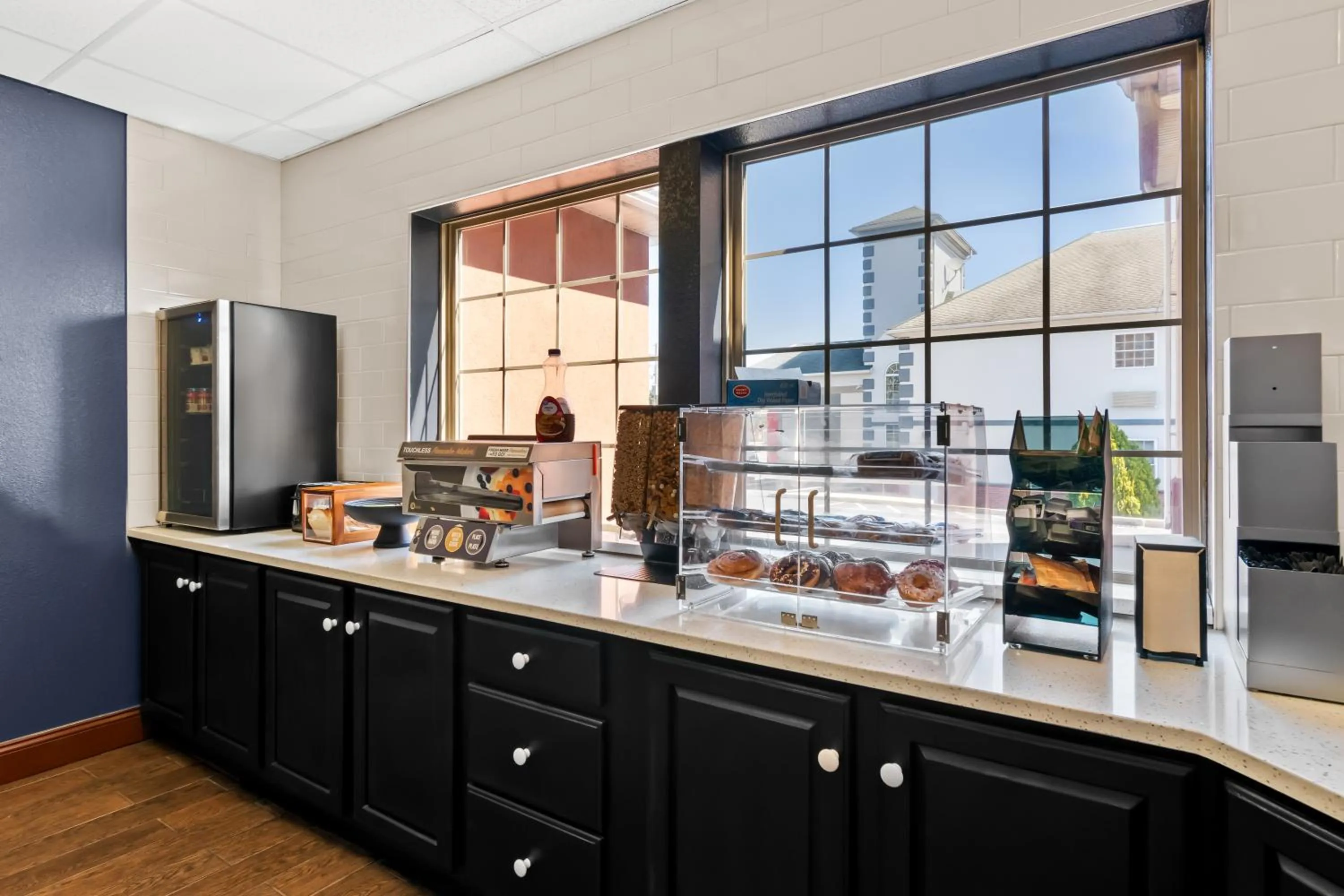 Breakfast in Scottish Inns & Suites - North Hershey