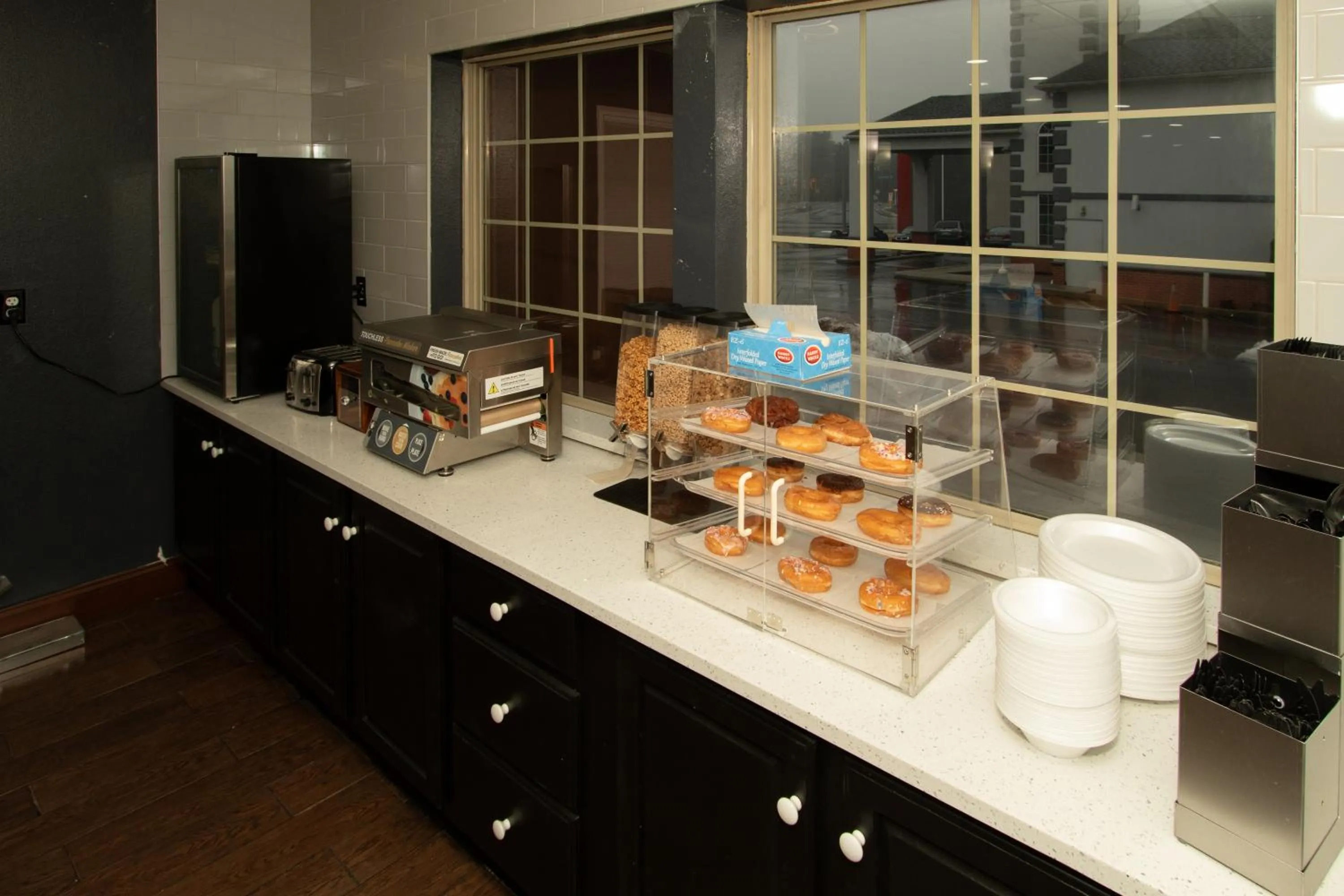 Breakfast in Motel 6-Harrisburg, PA - Hershey North