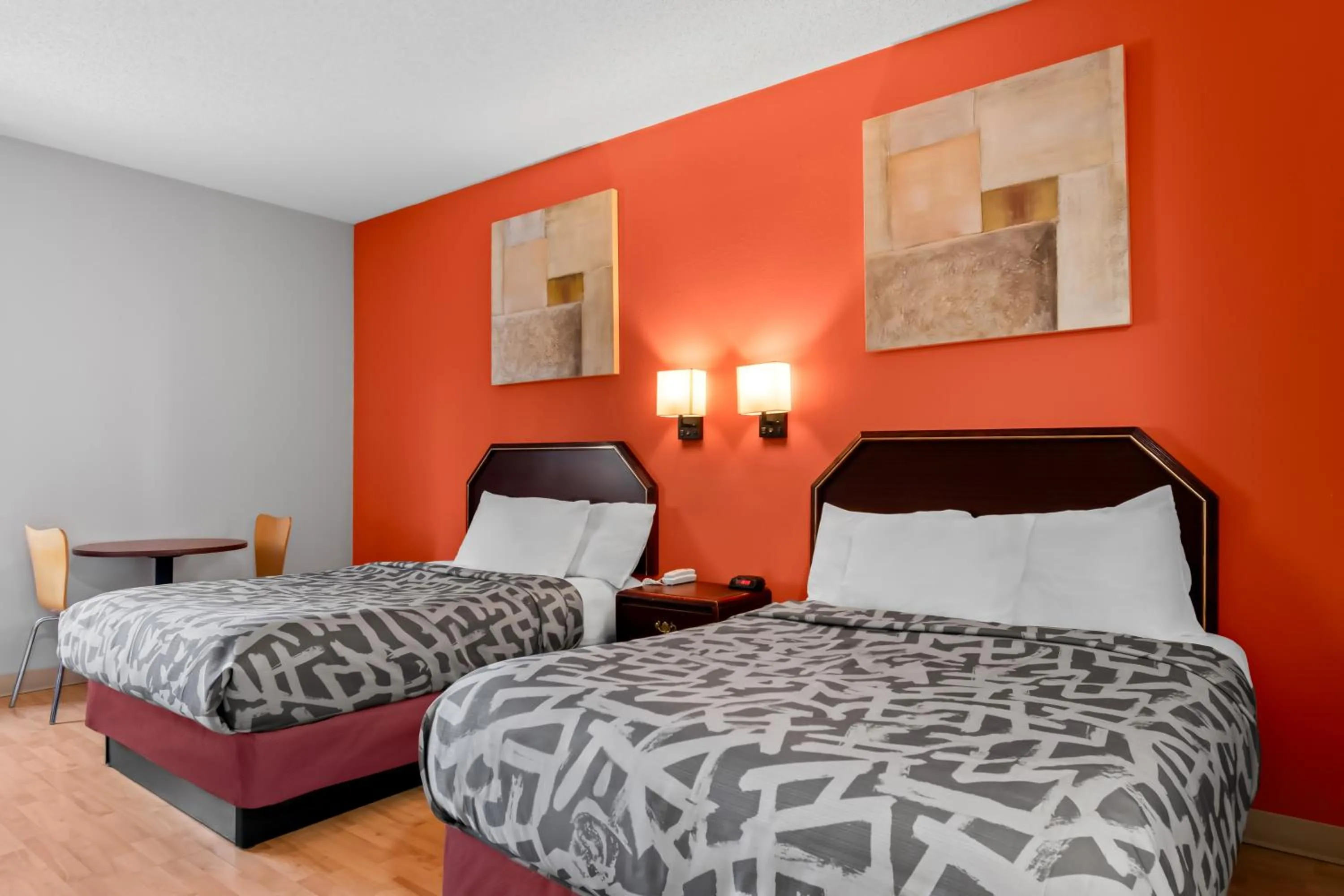 Bed in Scottish Inns & Suites - North Hershey