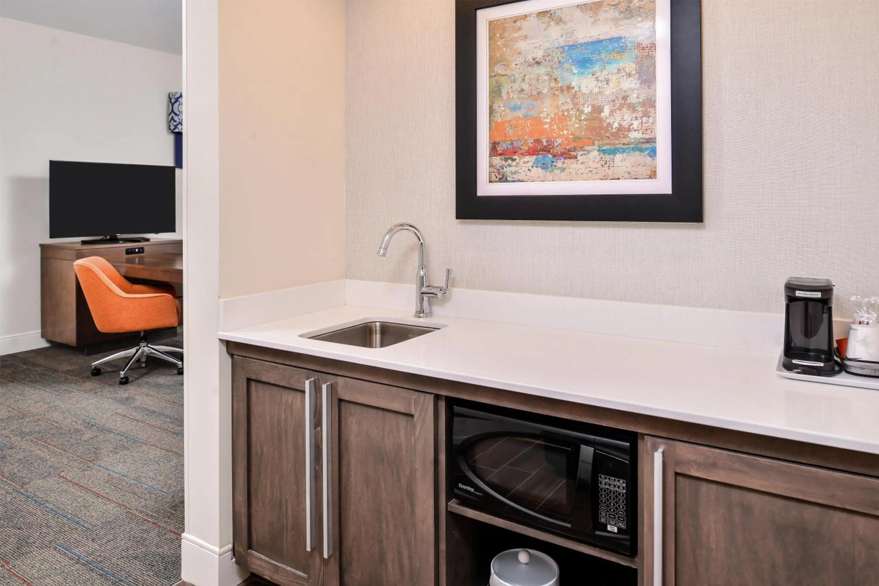 Bedroom in Hampton Inn Benson