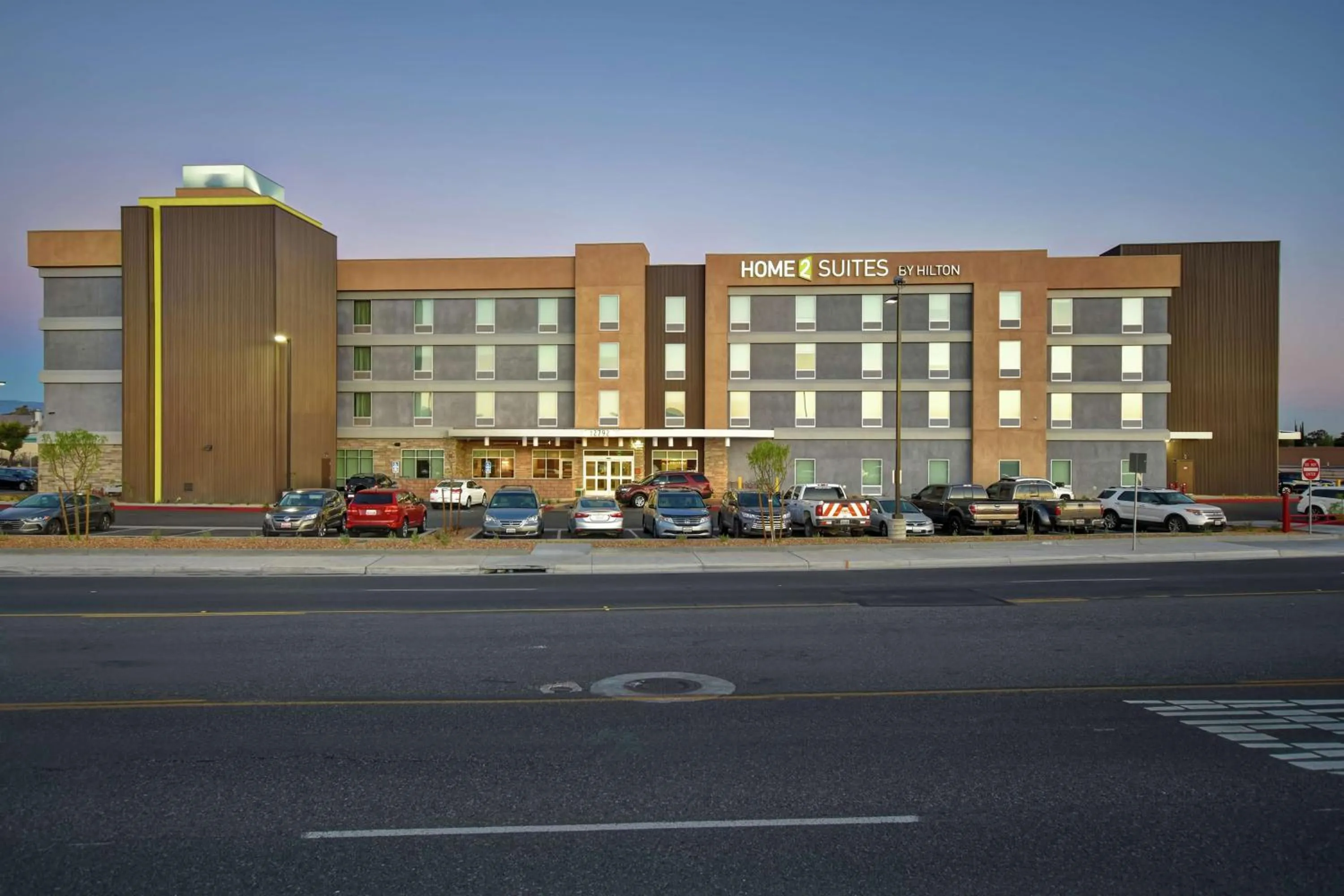 Property building in Home2 Suites by Hilton Victorville