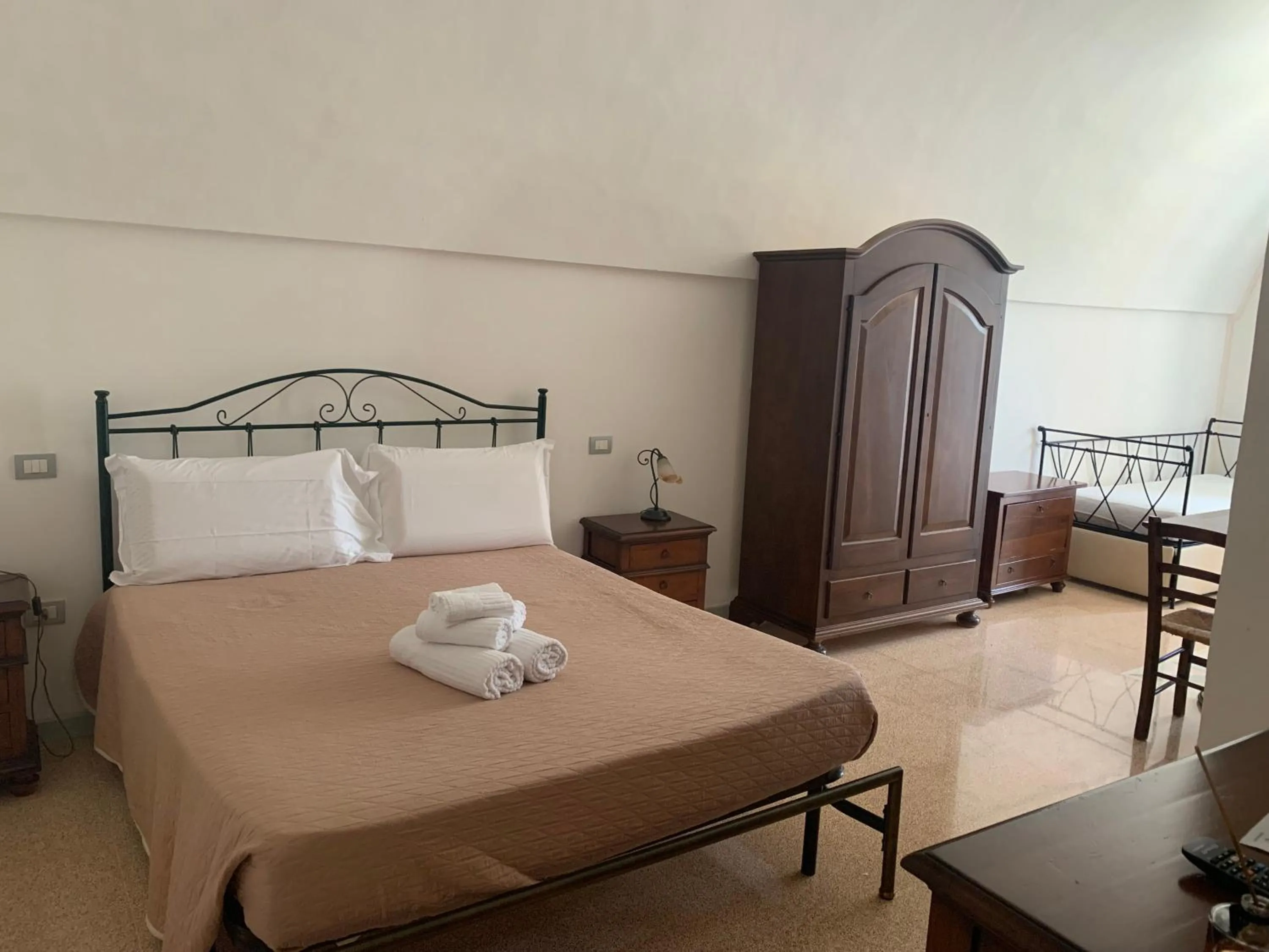 Superior Triple Room in Villa Raffaella