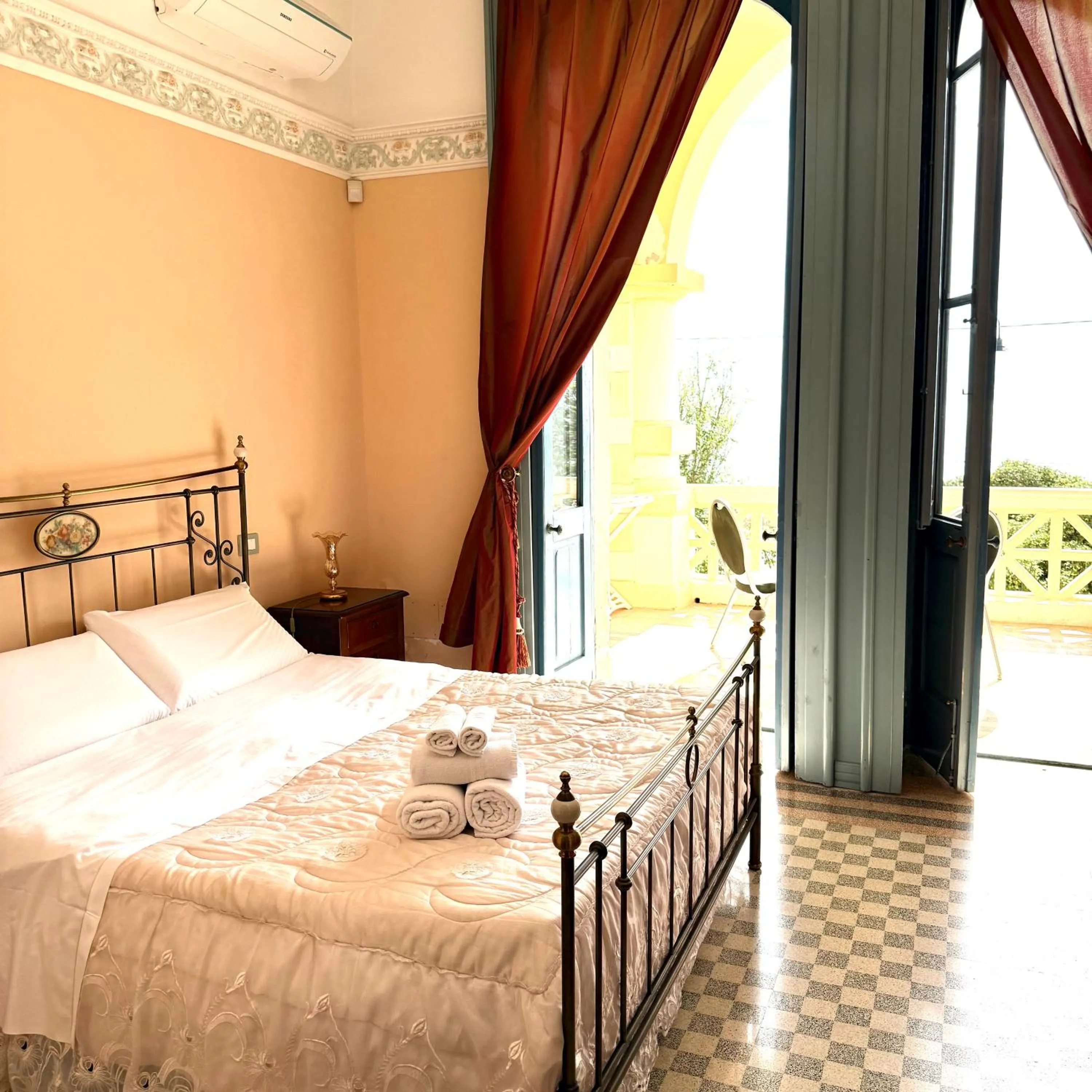 Bed in Villa Raffaella