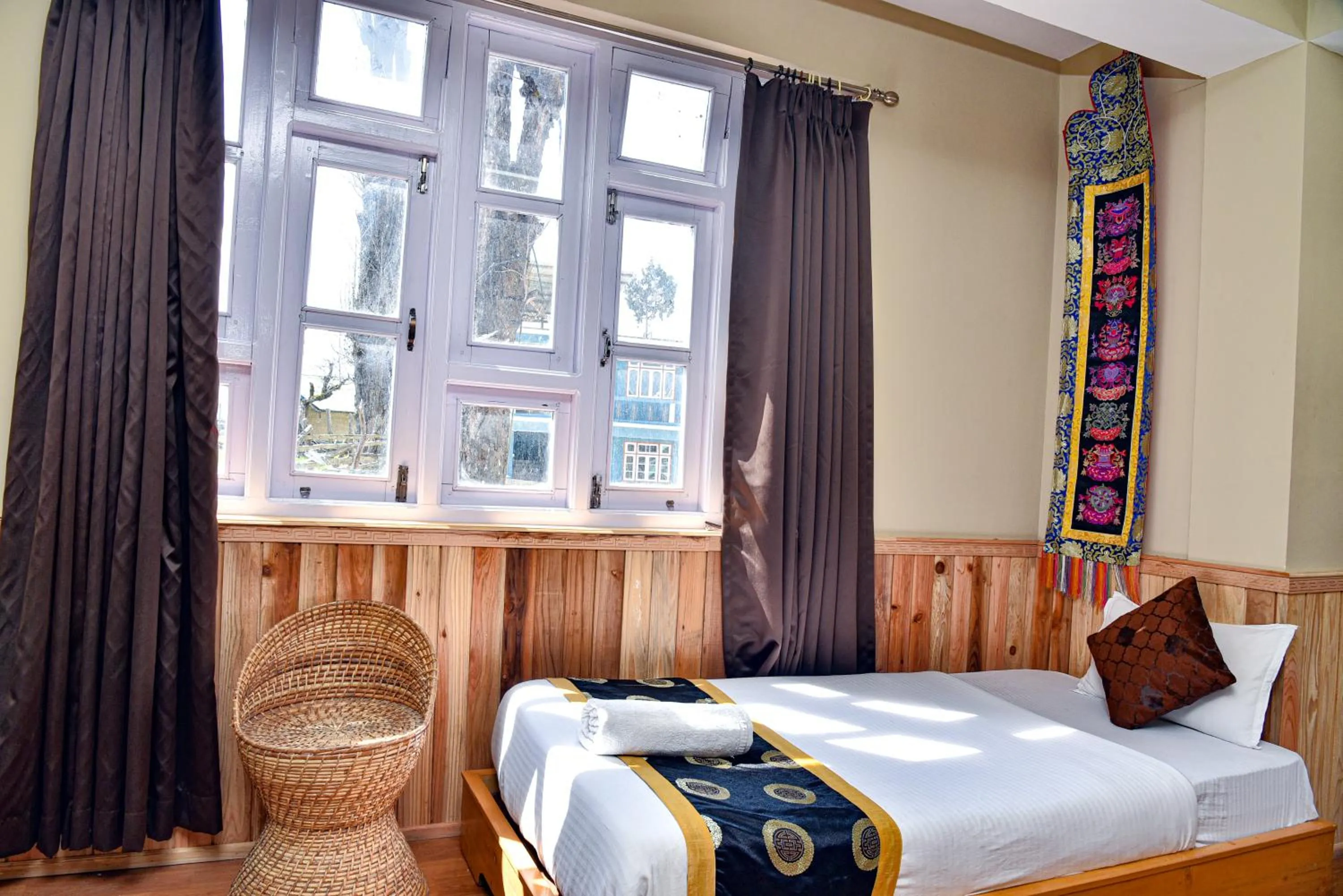 Bathroom, Bed in Rufina Lachung Deezong