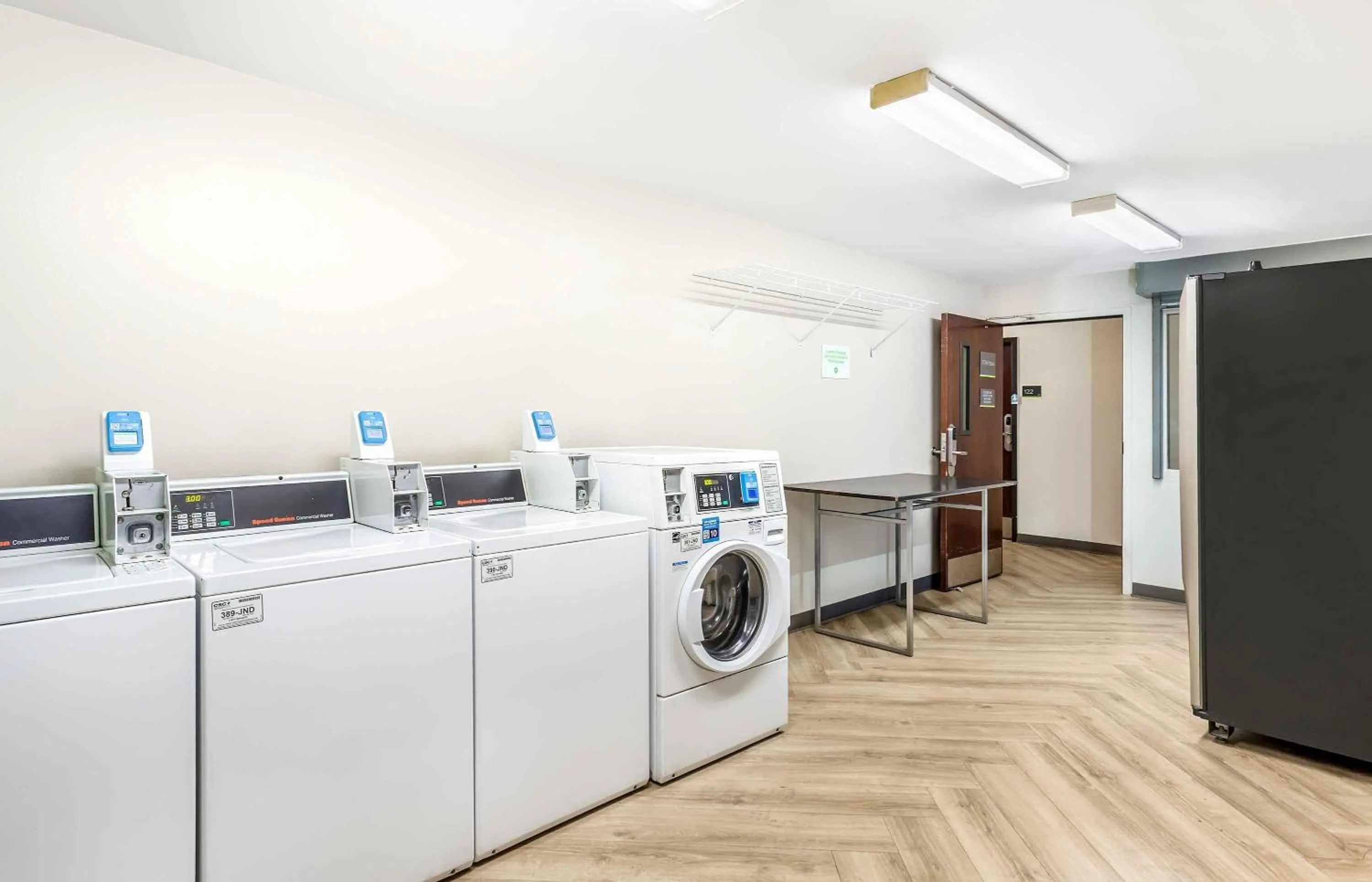 Property building in Extended Stay America Suites - Long Island - Melville