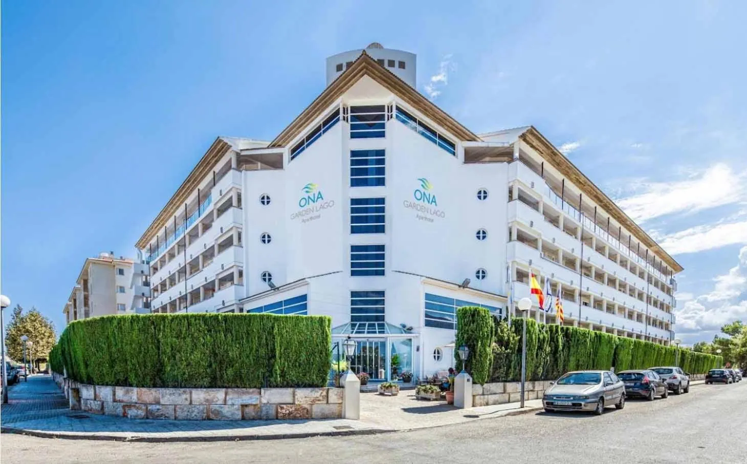 Property building in Ona Garden Lago