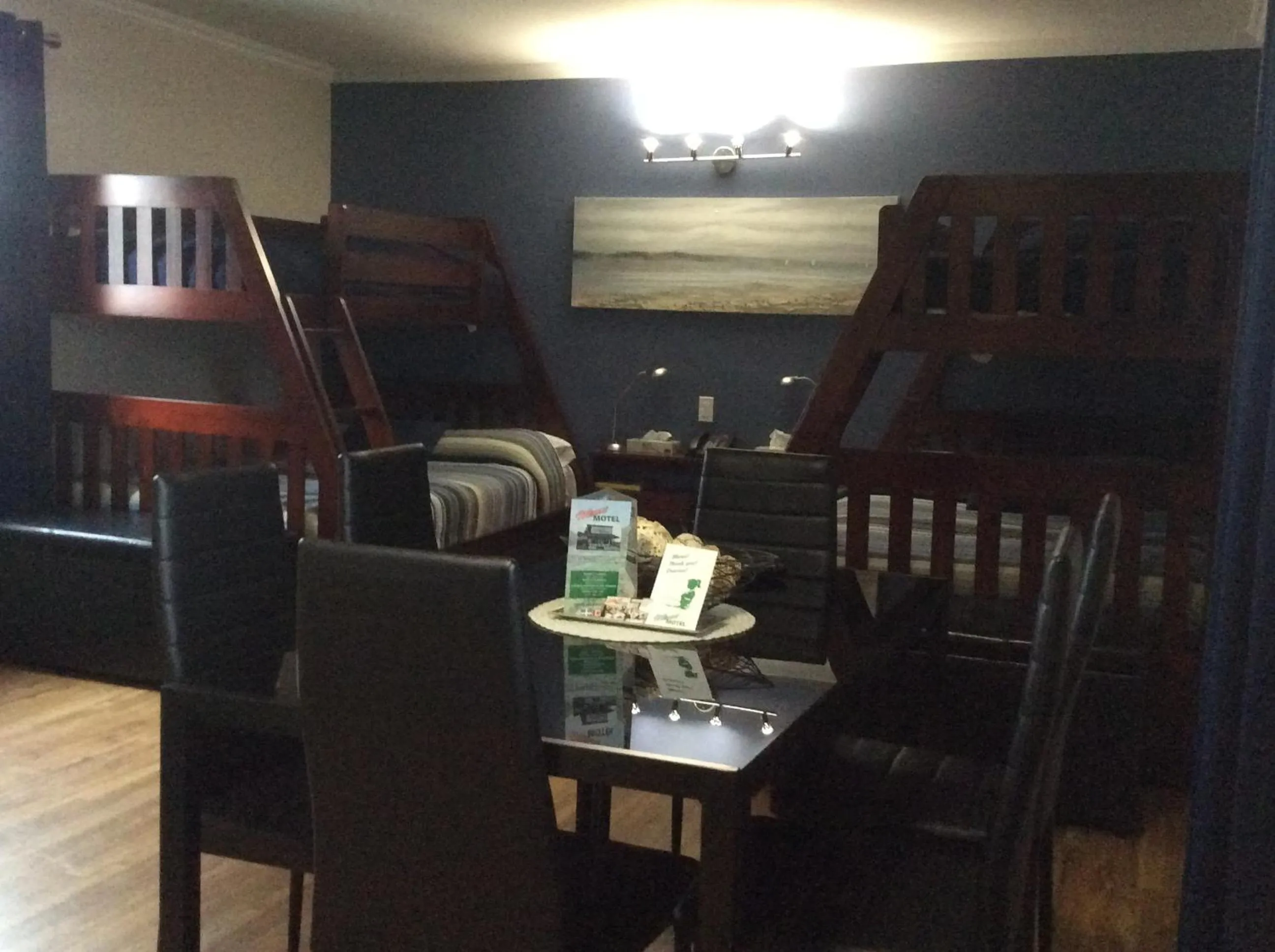 Bedroom in Miami Motel inc