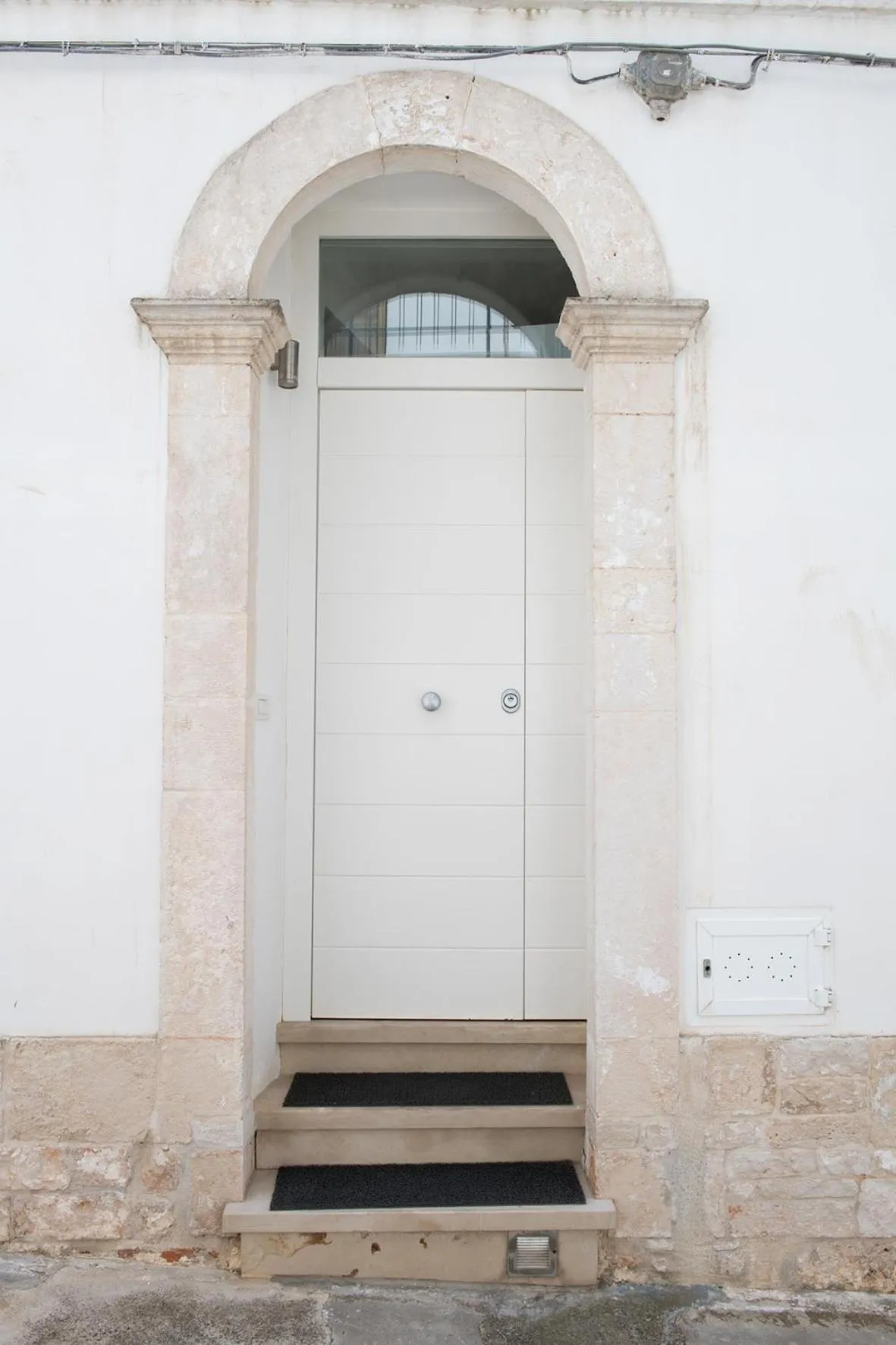 Facade/entrance in Palazzo Scotto - Widespread Collection