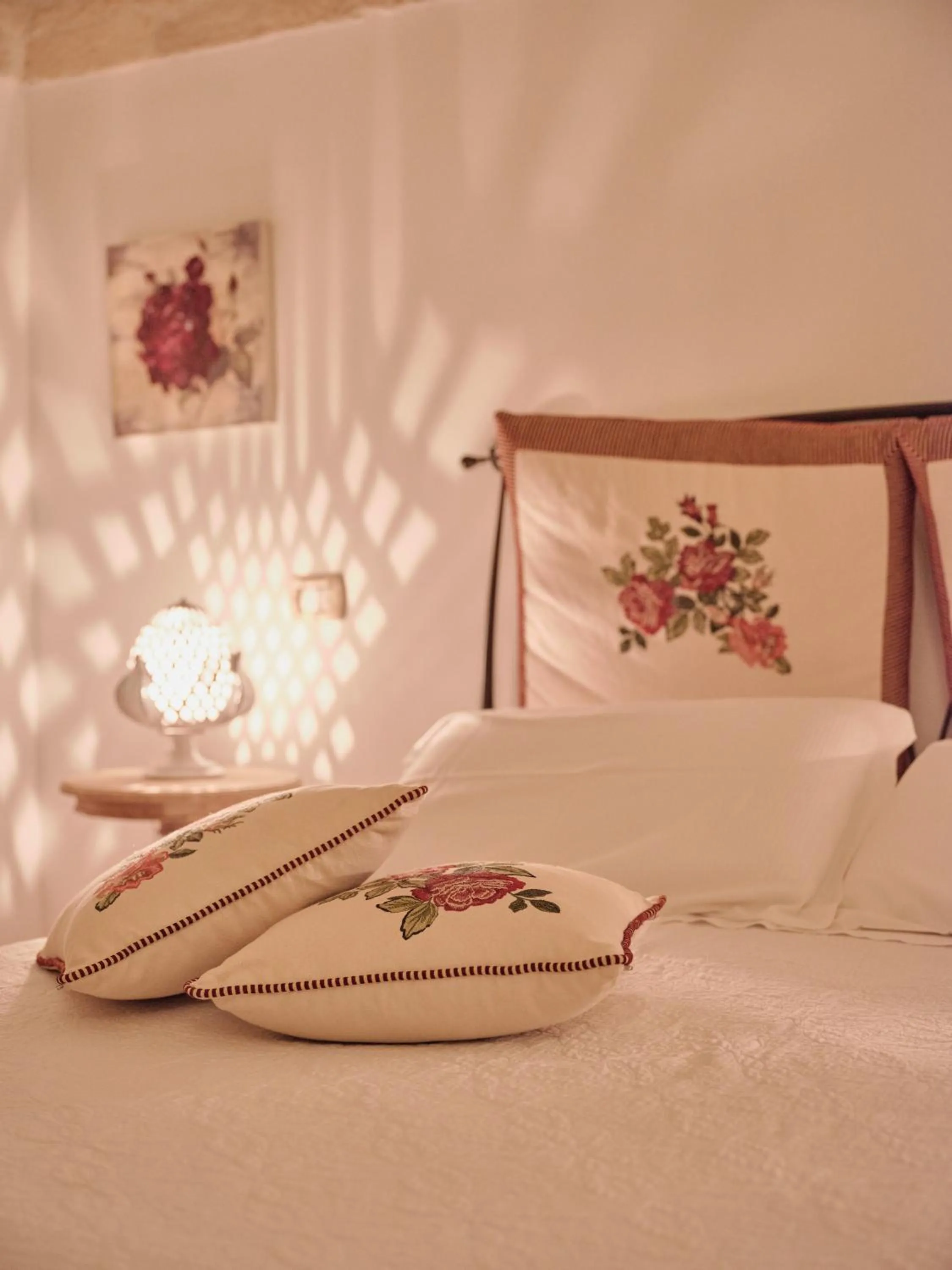 Bed in Palazzo Scotto - Widespread Collection