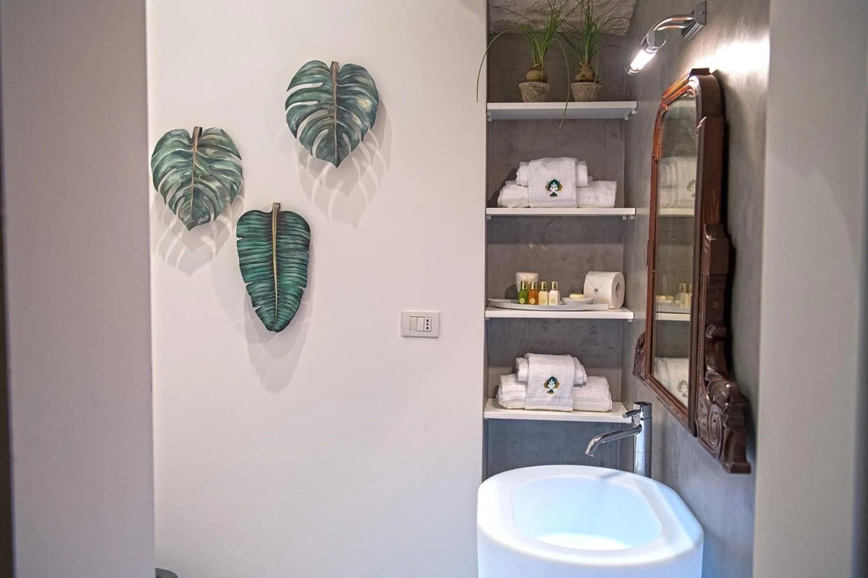 Toilet in Palazzo Scotto - Widespread Collection