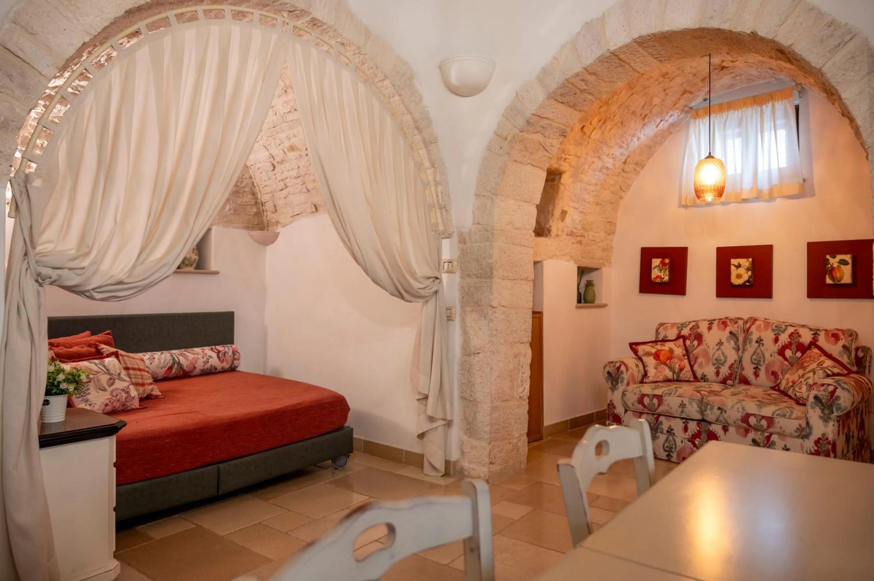 Living room, Bed in Palazzo Scotto - Widespread Collection