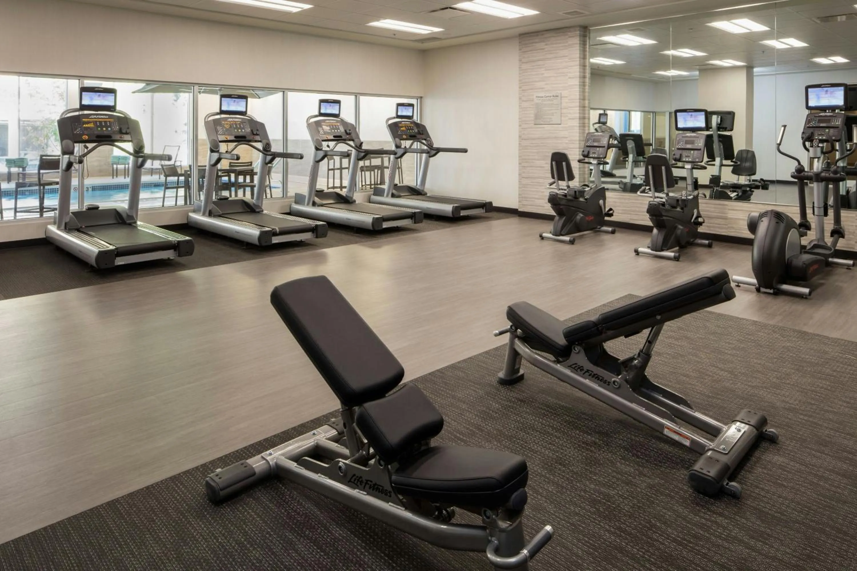 Fitness centre/facilities in Courtyard by Marriott Prince George