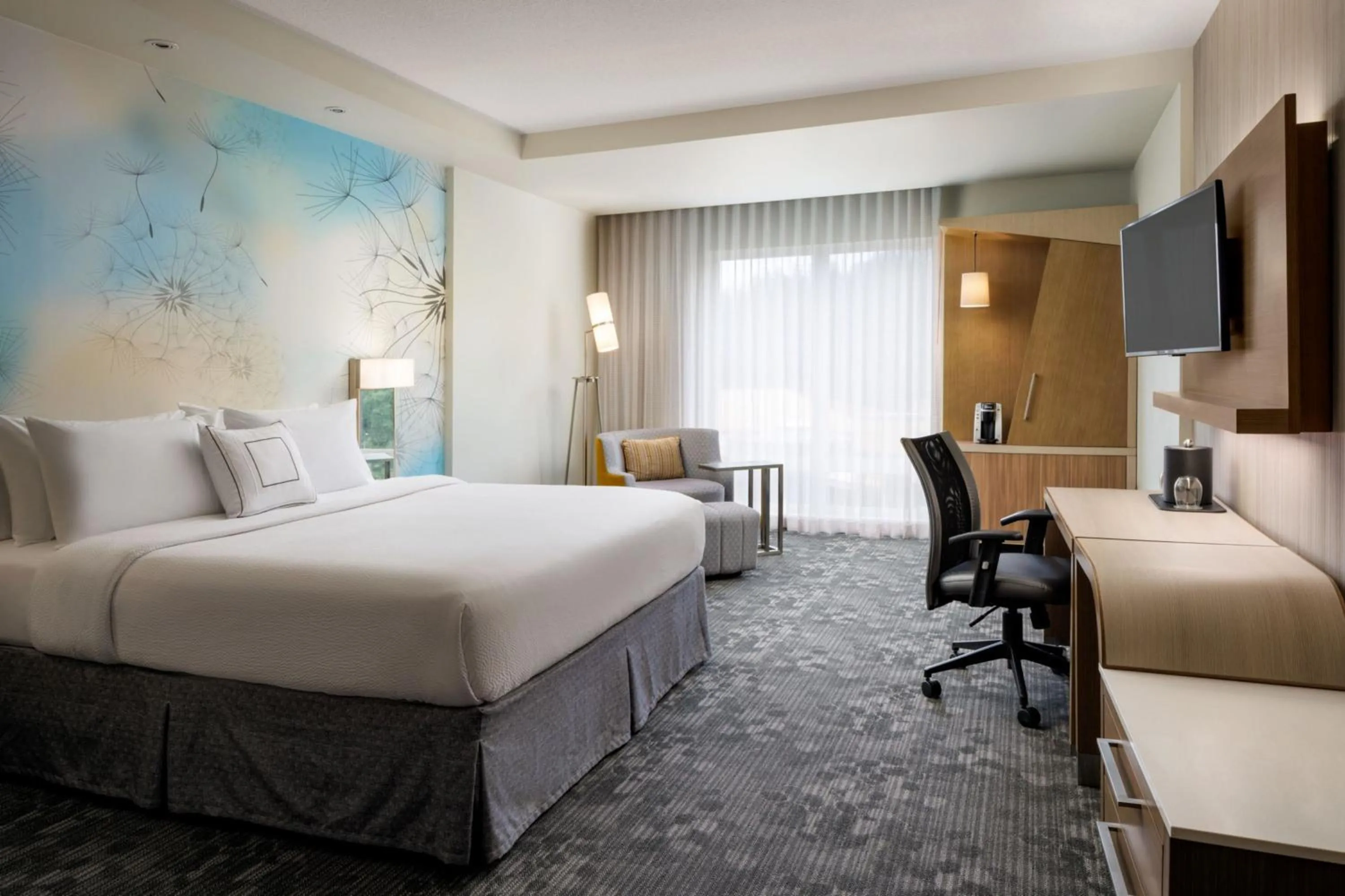 Bedroom, Bed in Courtyard by Marriott Prince George