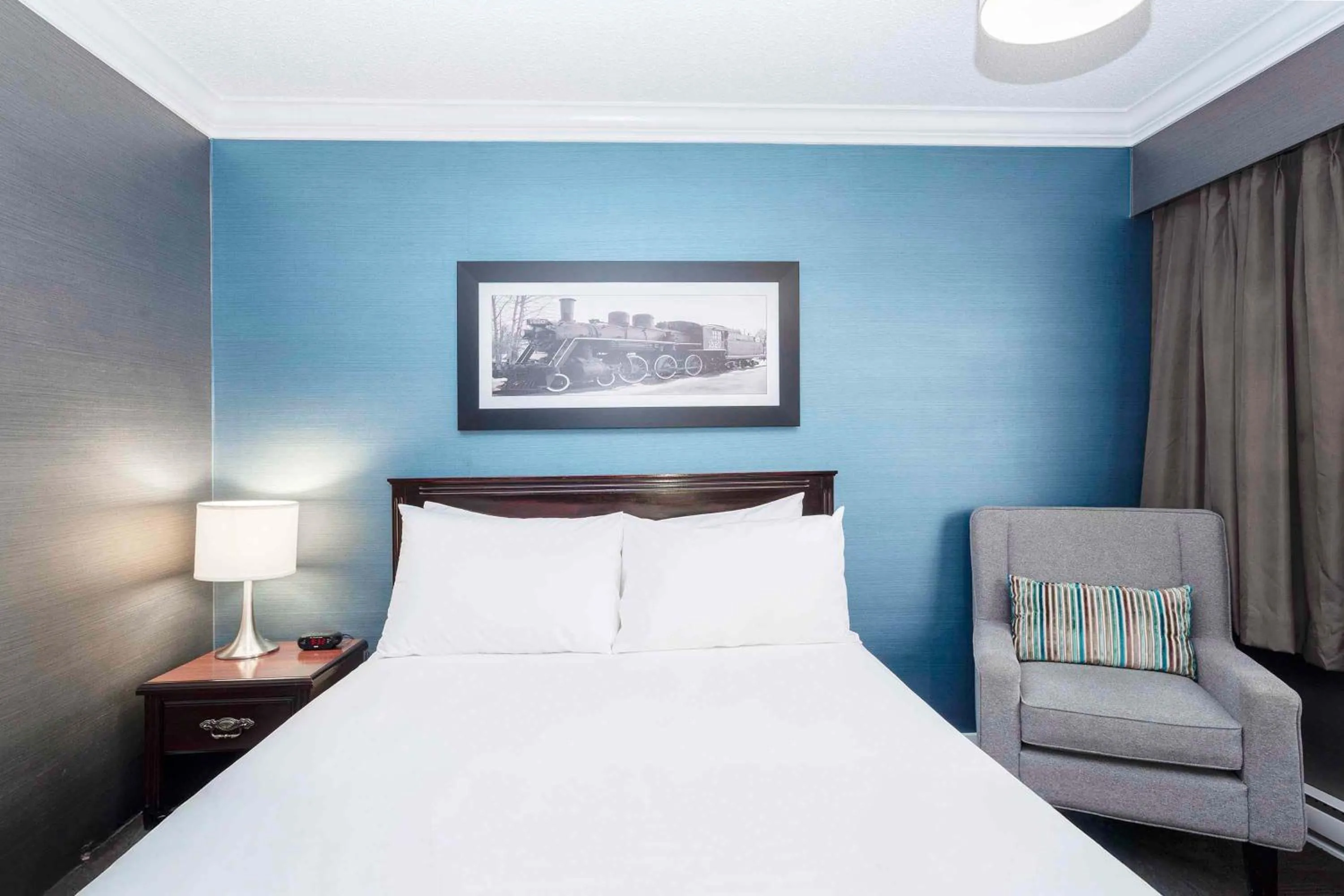 Photo of the whole room, Bed in Sandman Hotel & Suites Prince George