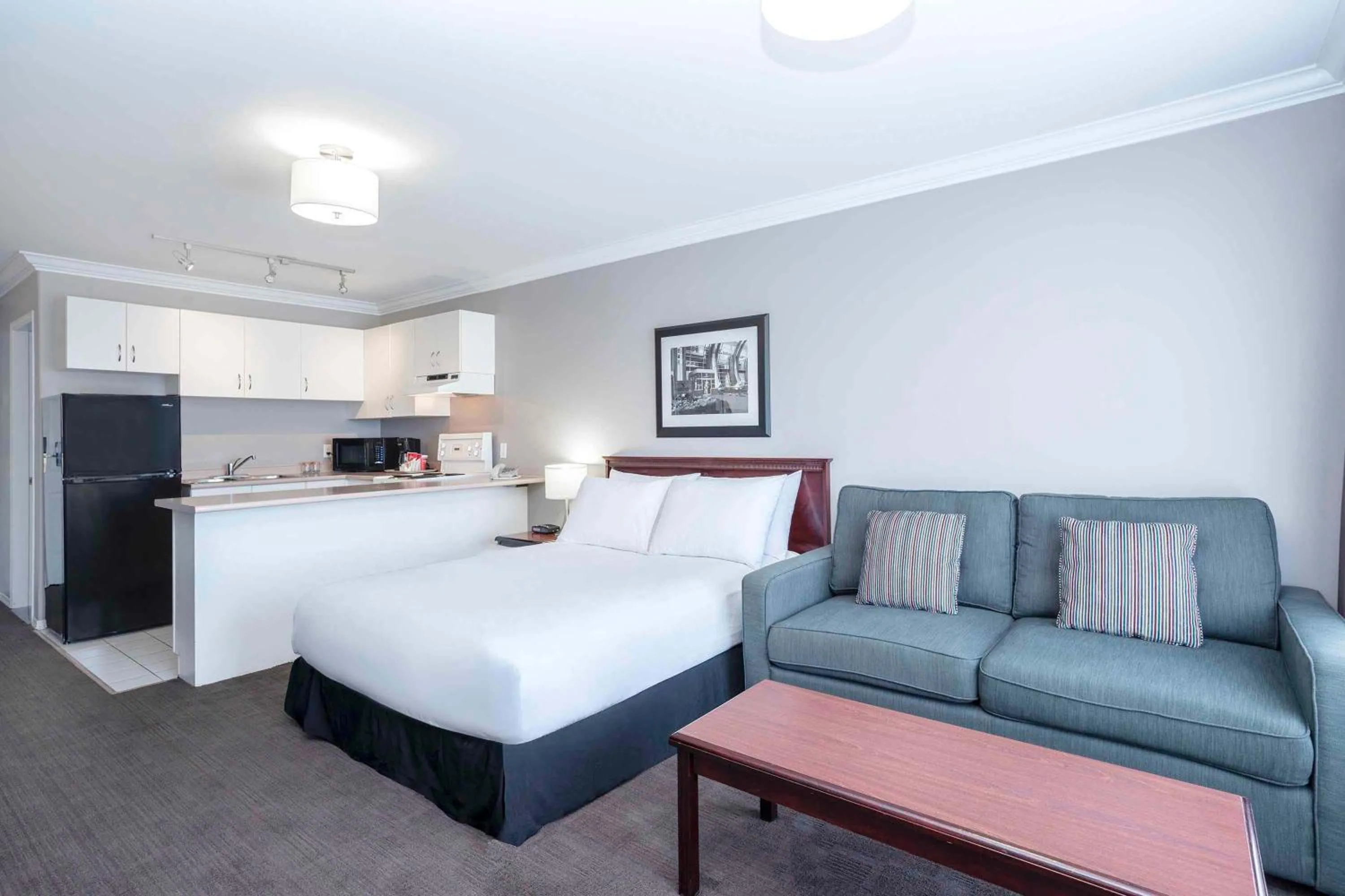 Photo of the whole room, Bed in Sandman Hotel & Suites Prince George