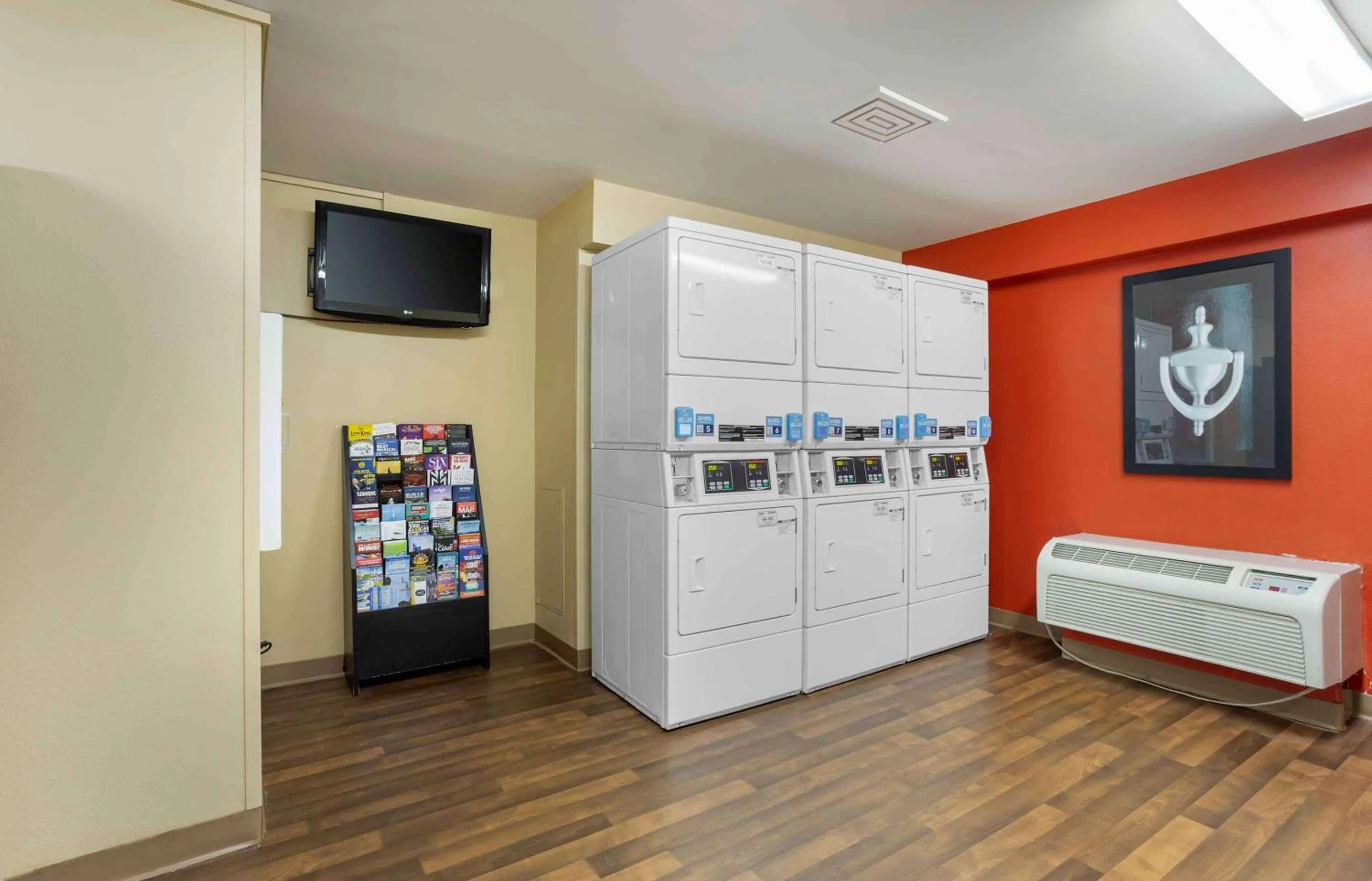 Property building in Extended Stay America Suites - Long Island - Bethpage