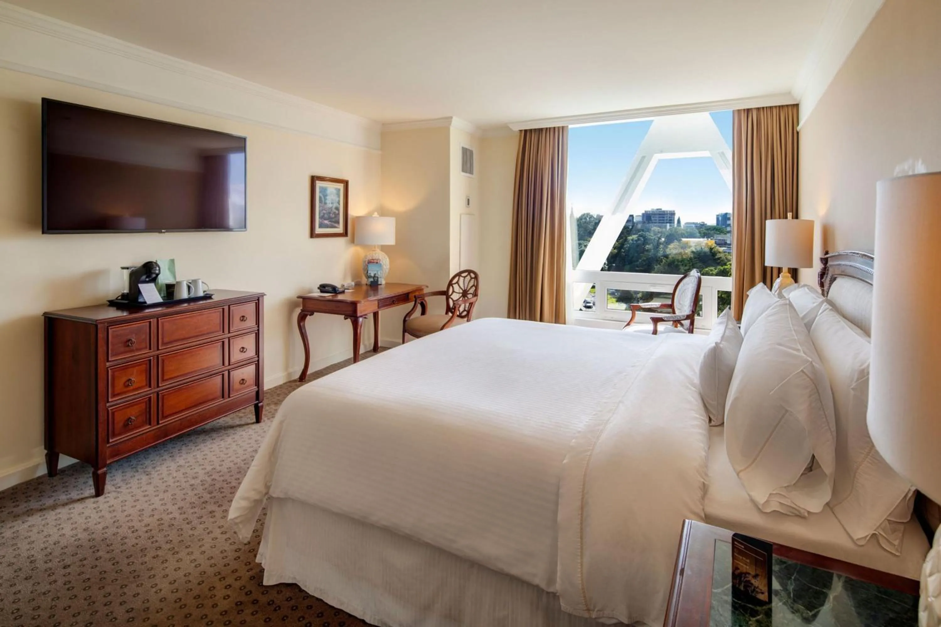 Photo of the whole room, Bed in The Westin Camino Real, Guatemala