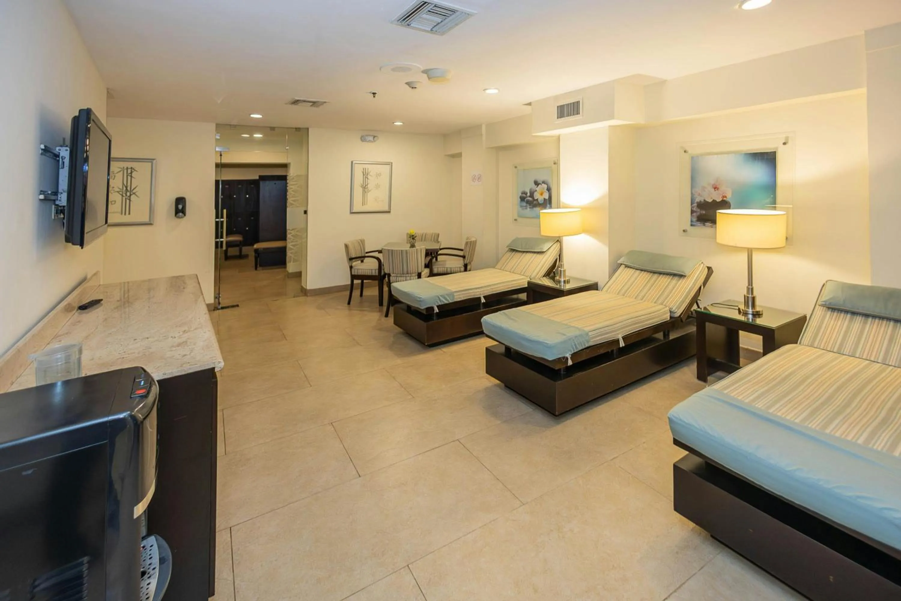 Lounge or bar in The Westin Camino Real, Guatemala