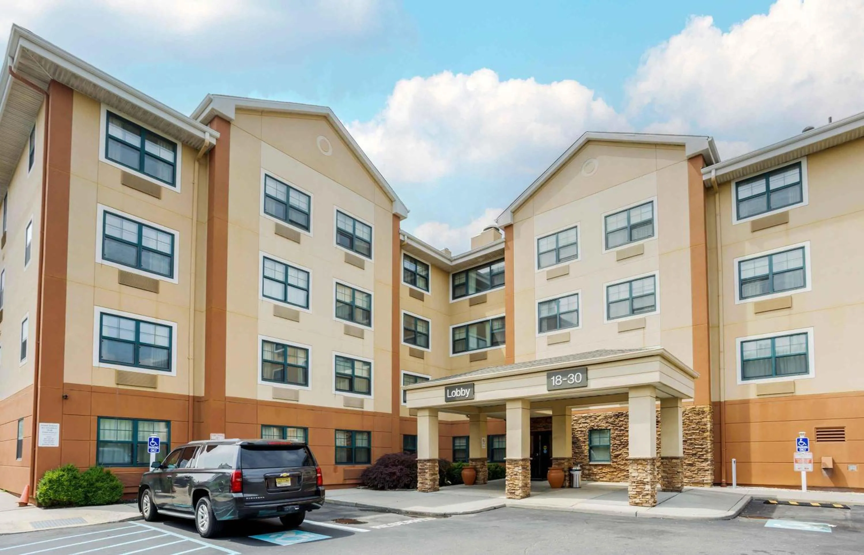 Property building in Extended Stay America Suites - New York City - LaGuardia Airport
