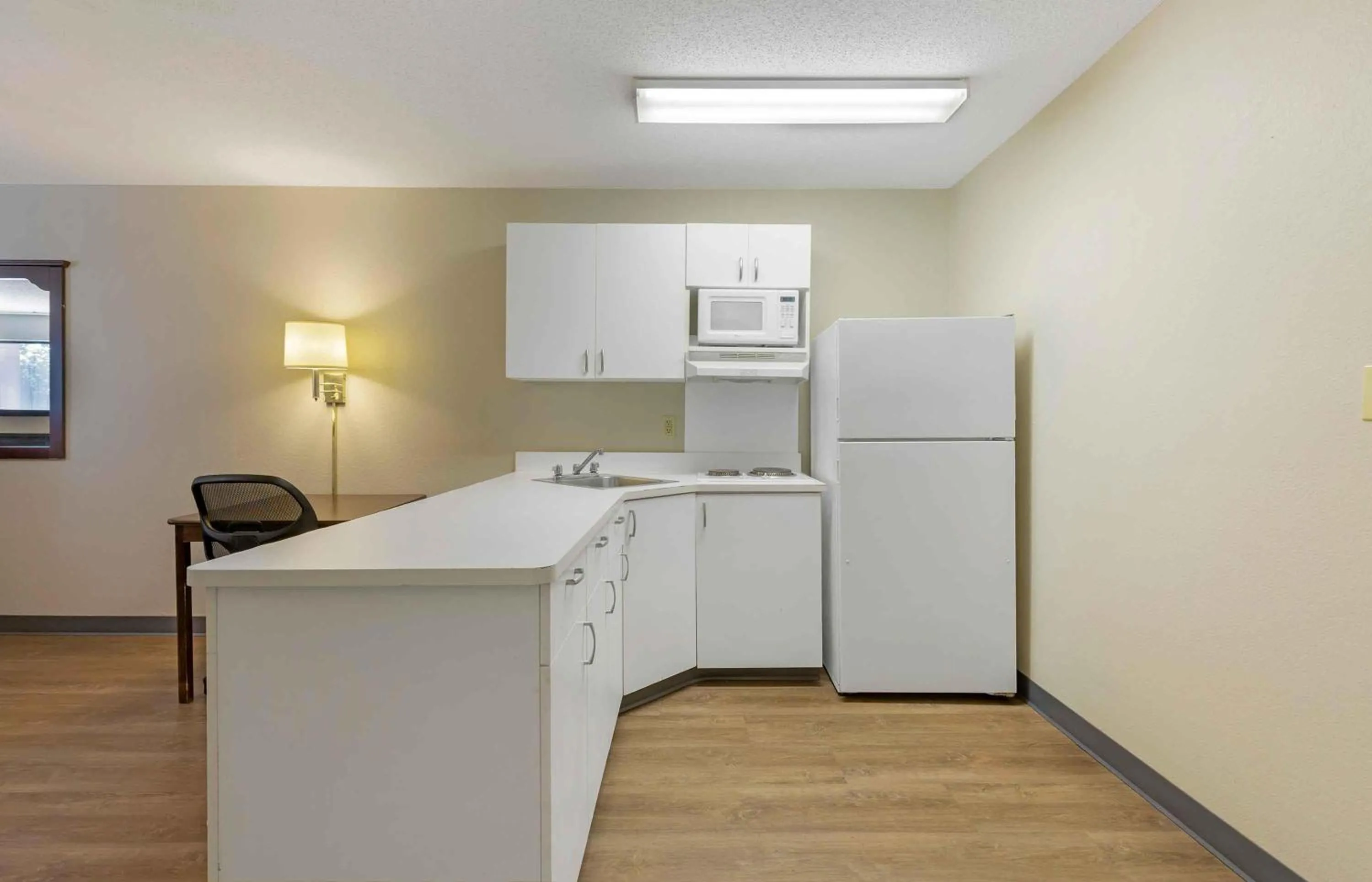 Kitchen or kitchenette in Extended Stay America Suites - New York City - LaGuardia Airport