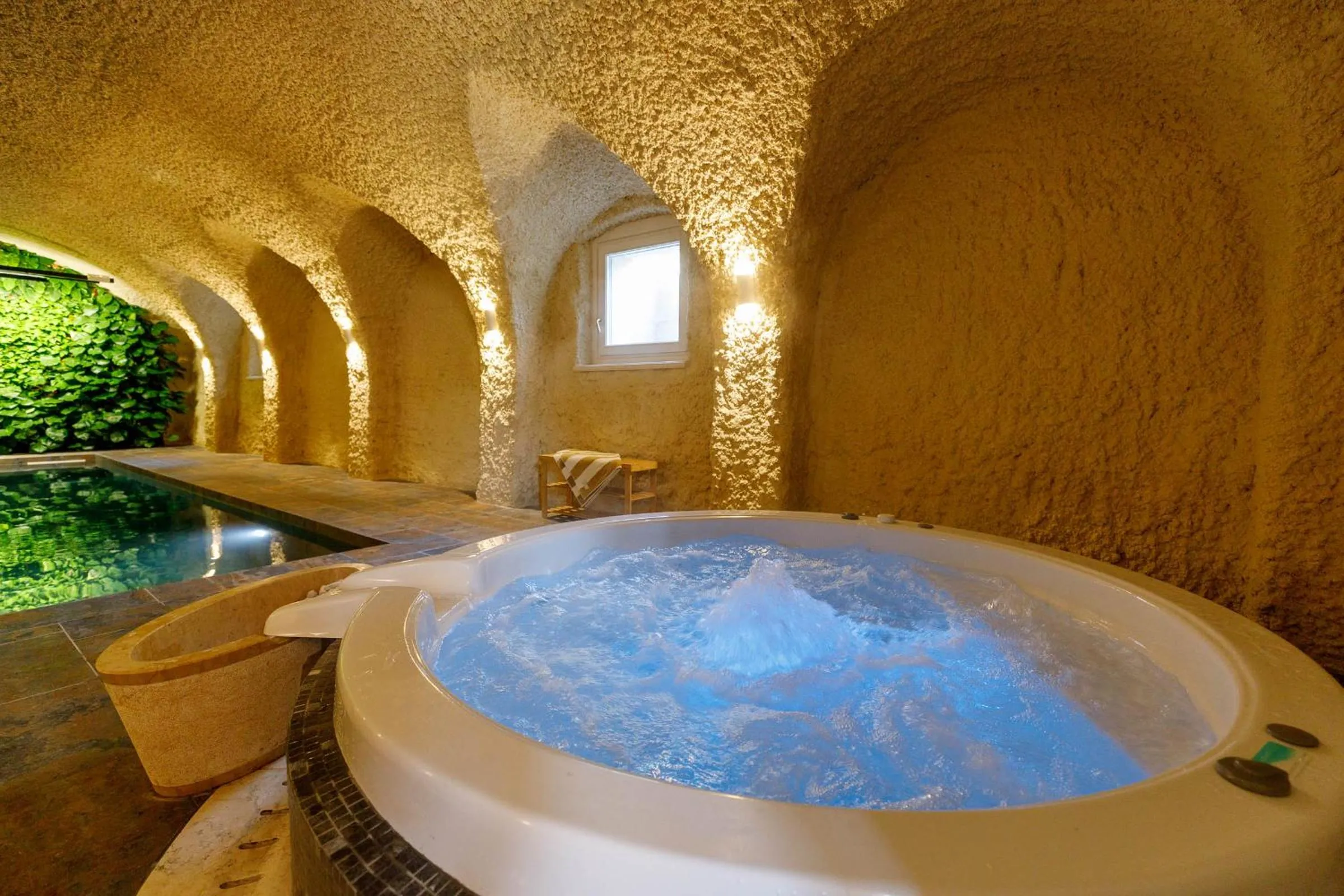 Hot Tub in Villa Padovani Relais de Charme - Adults Only