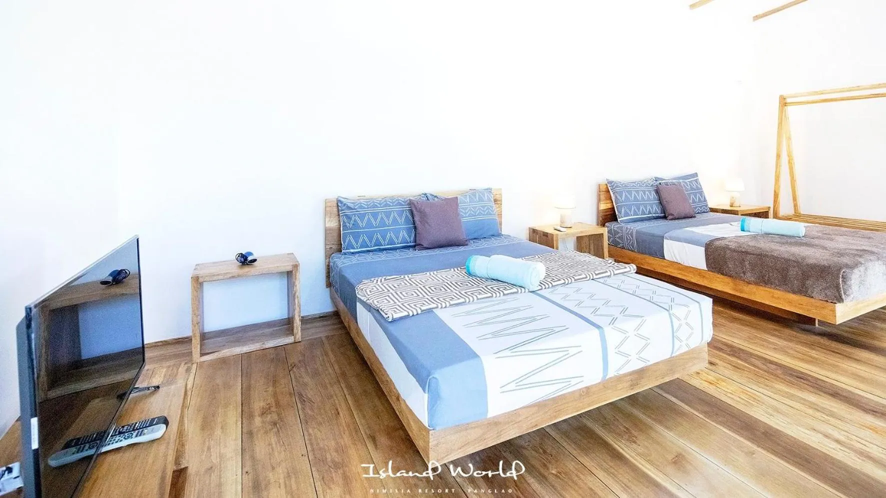 Bedroom, Bed in Island World Panglao