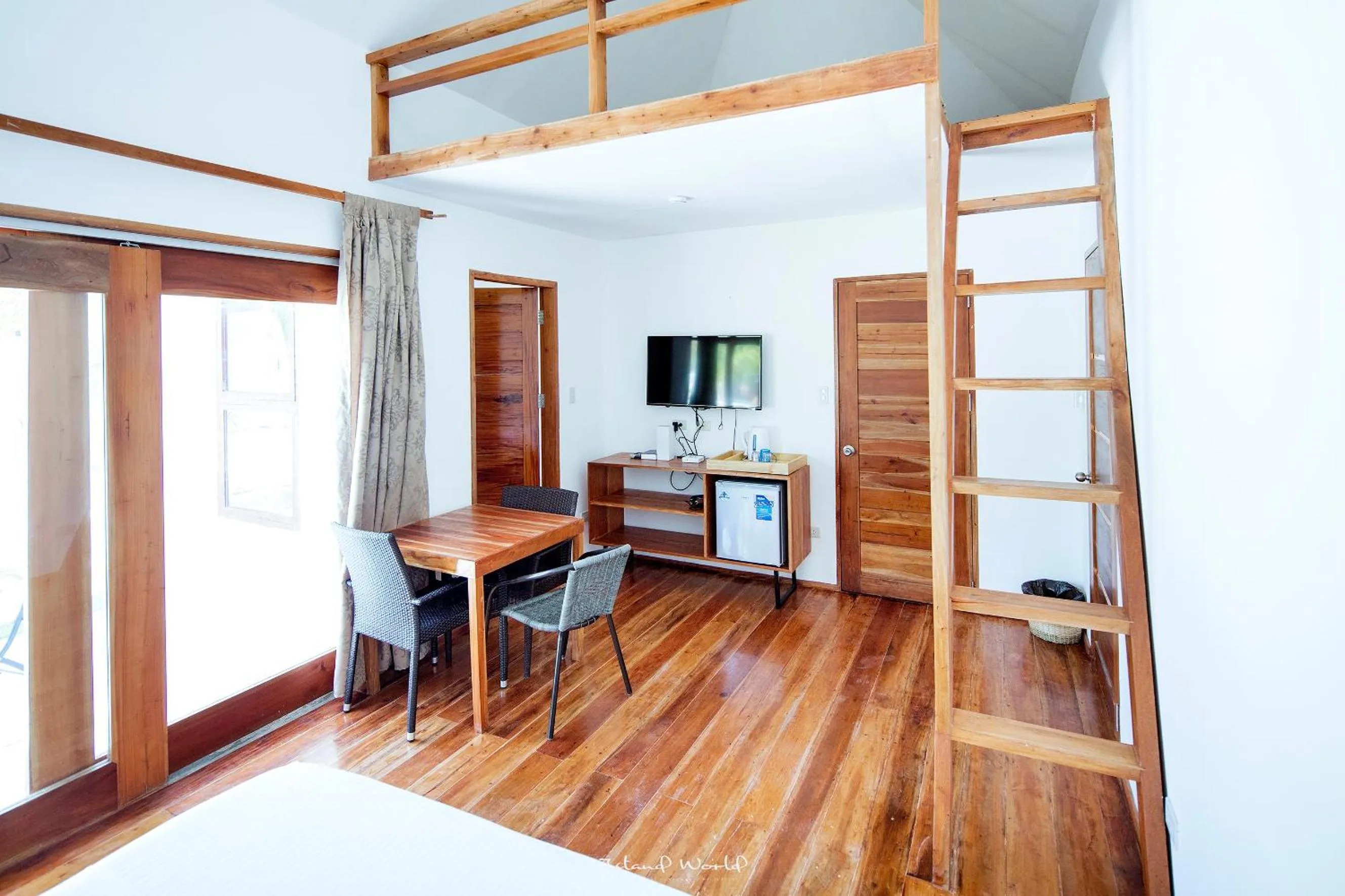 TV and multimedia, Bed in Island World Panglao