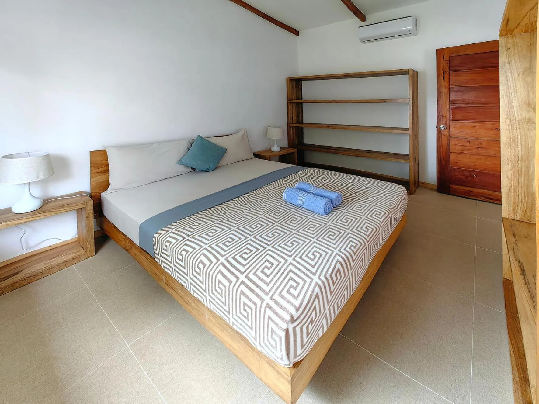 Bed in Island World Panglao