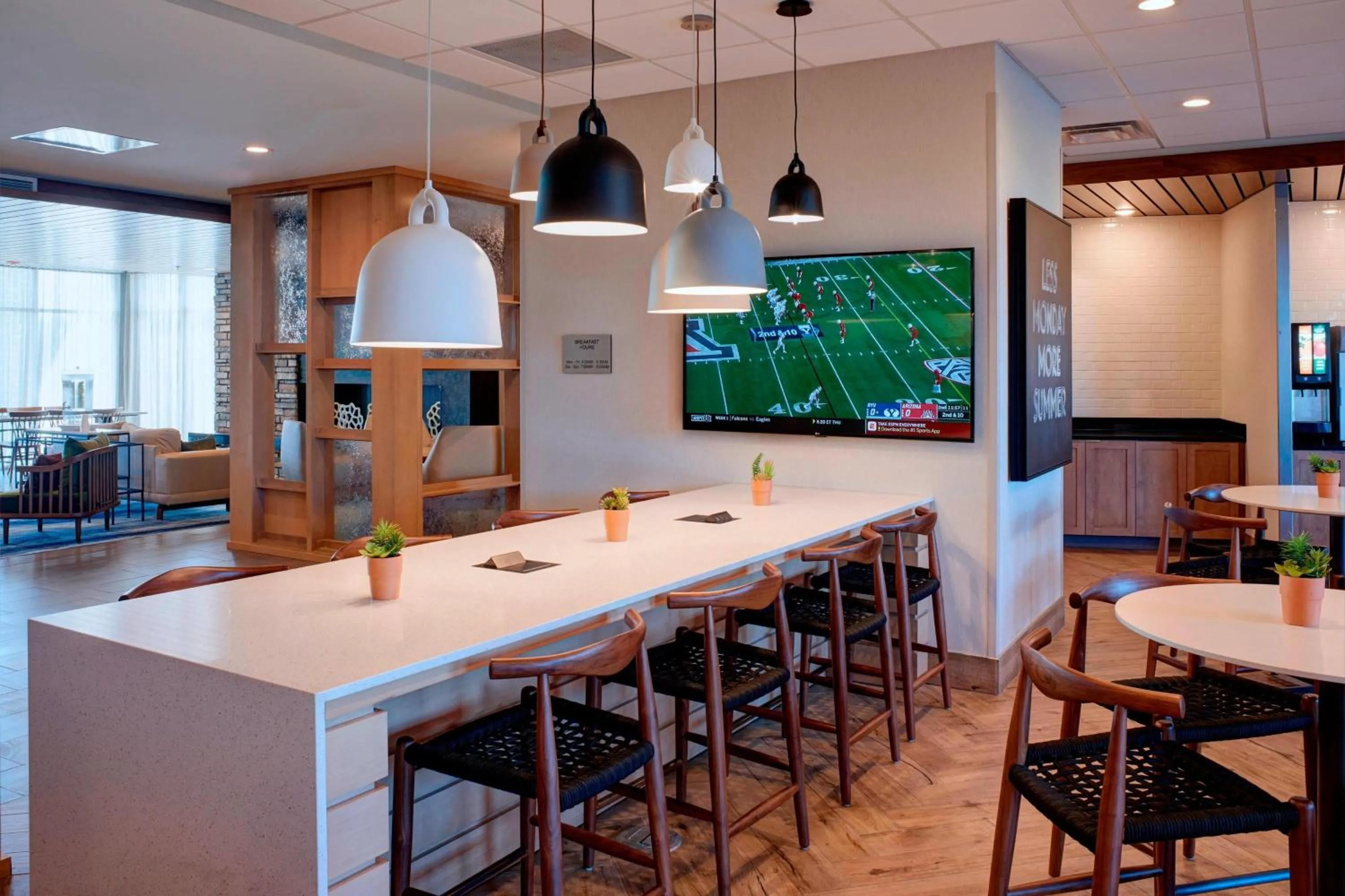 Restaurant/places to eat in Fairfield Inn & Suites by Marriott Columbus, IN