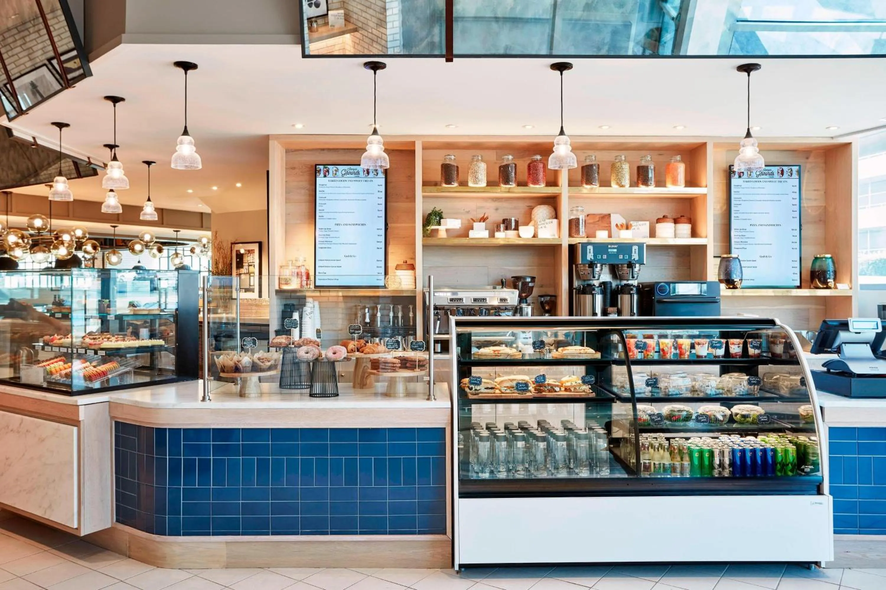 Restaurant/places to eat in JW Marriott Nashville