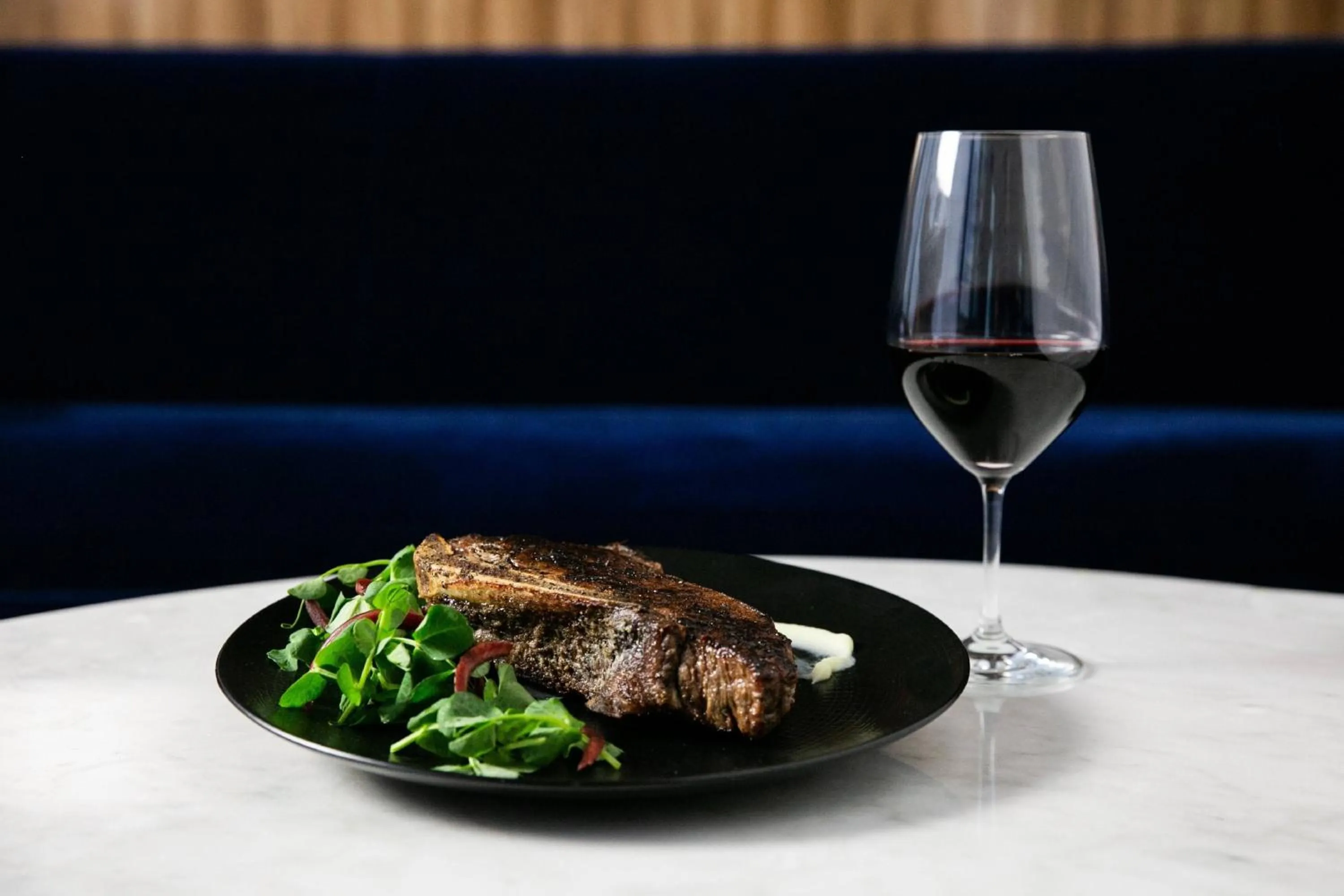 Restaurant/places to eat in JW Marriott Nashville