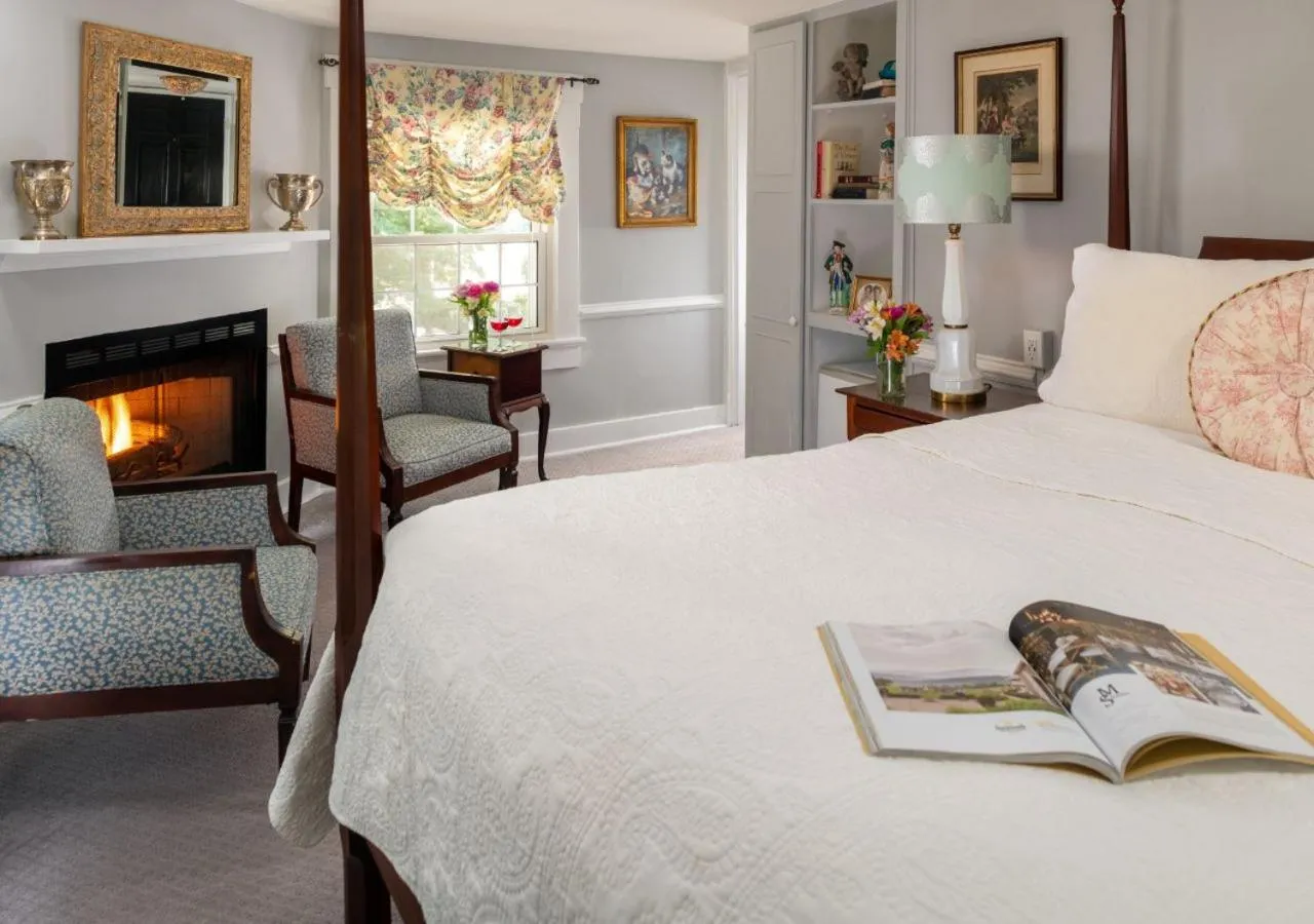 Bedroom, Bed in Prospect Hill Inn & Restaurant