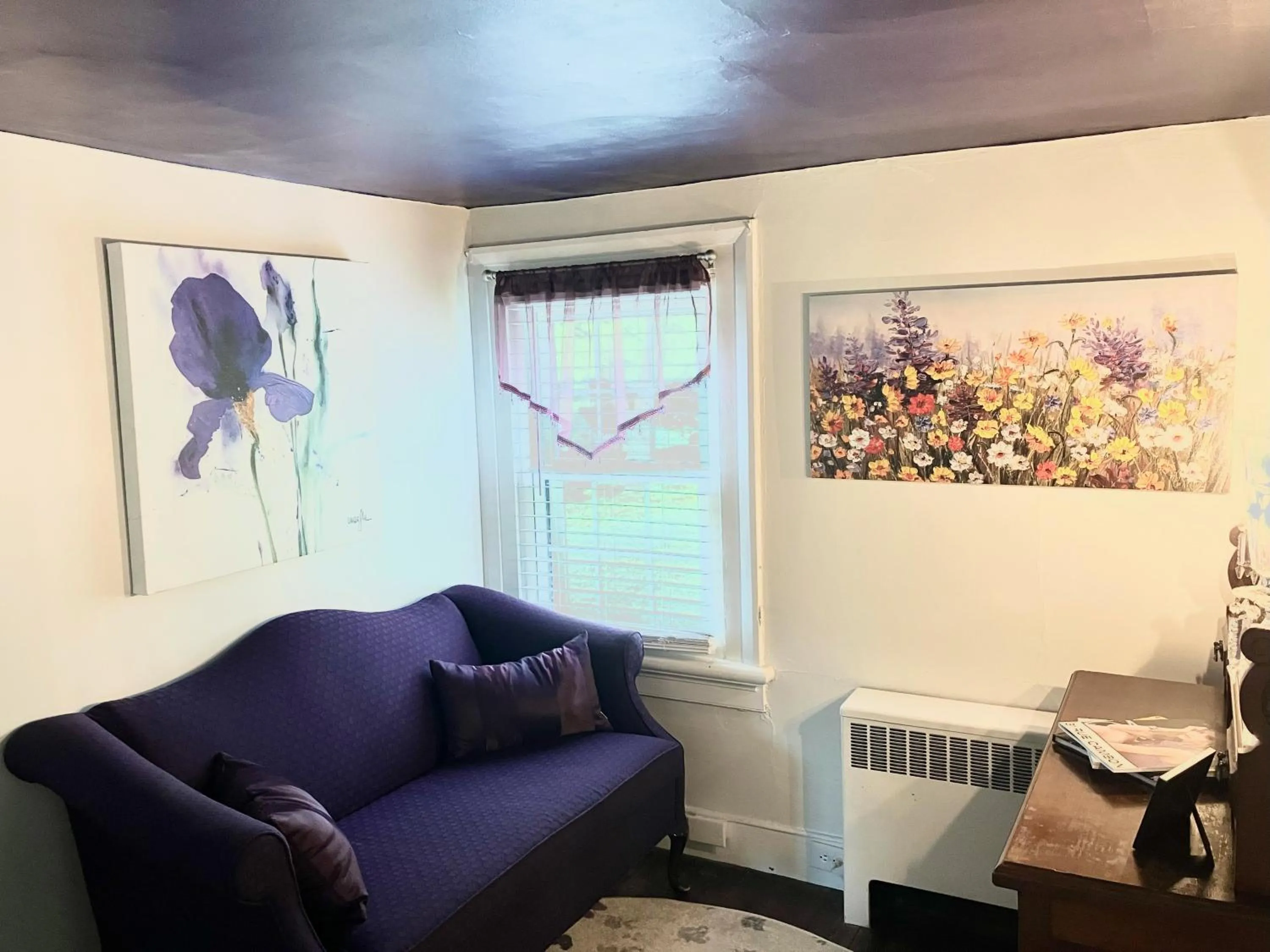 Living room in Prospect Hill Inn & Restaurant