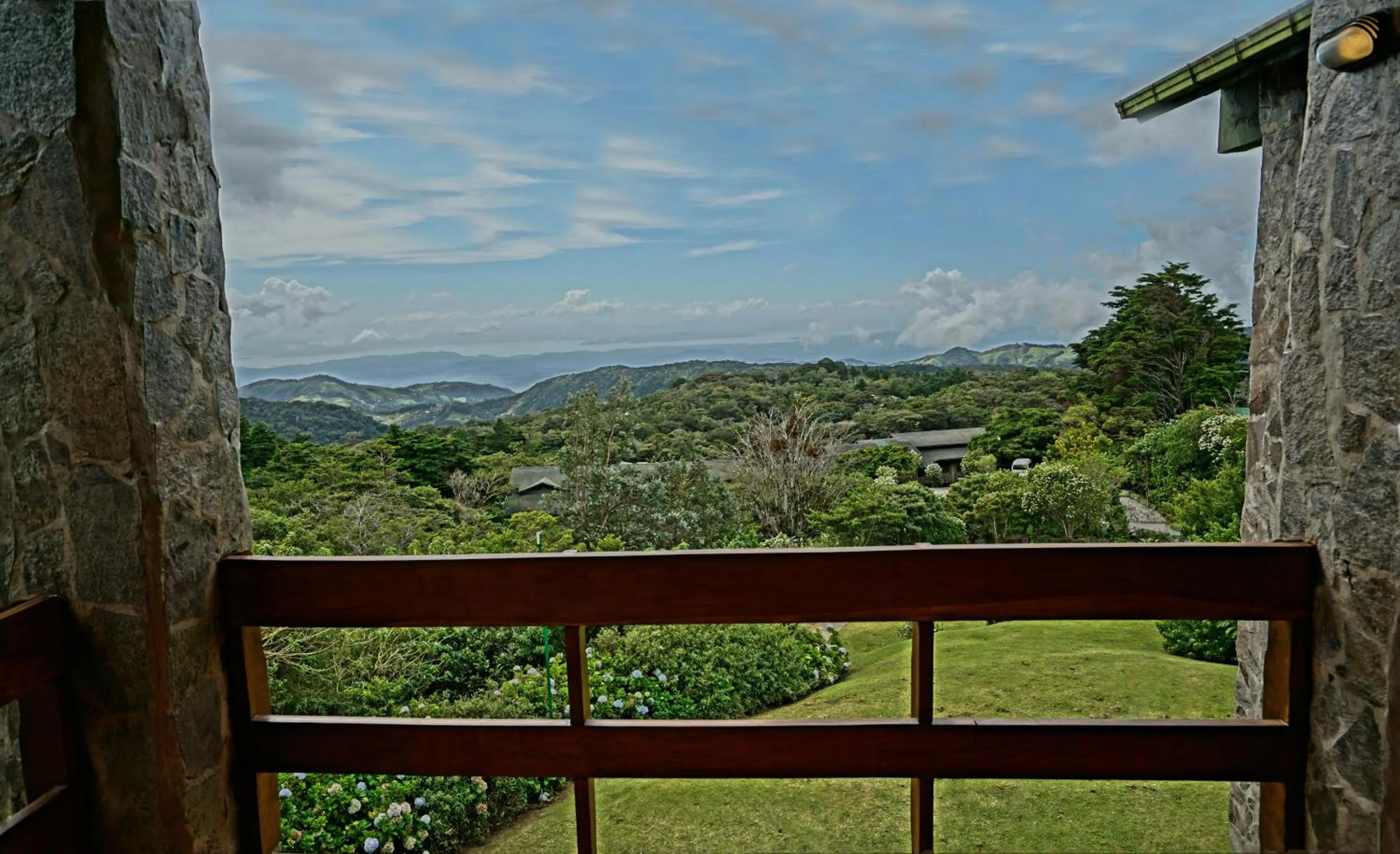 Spring in El Establo Mountain Hotel