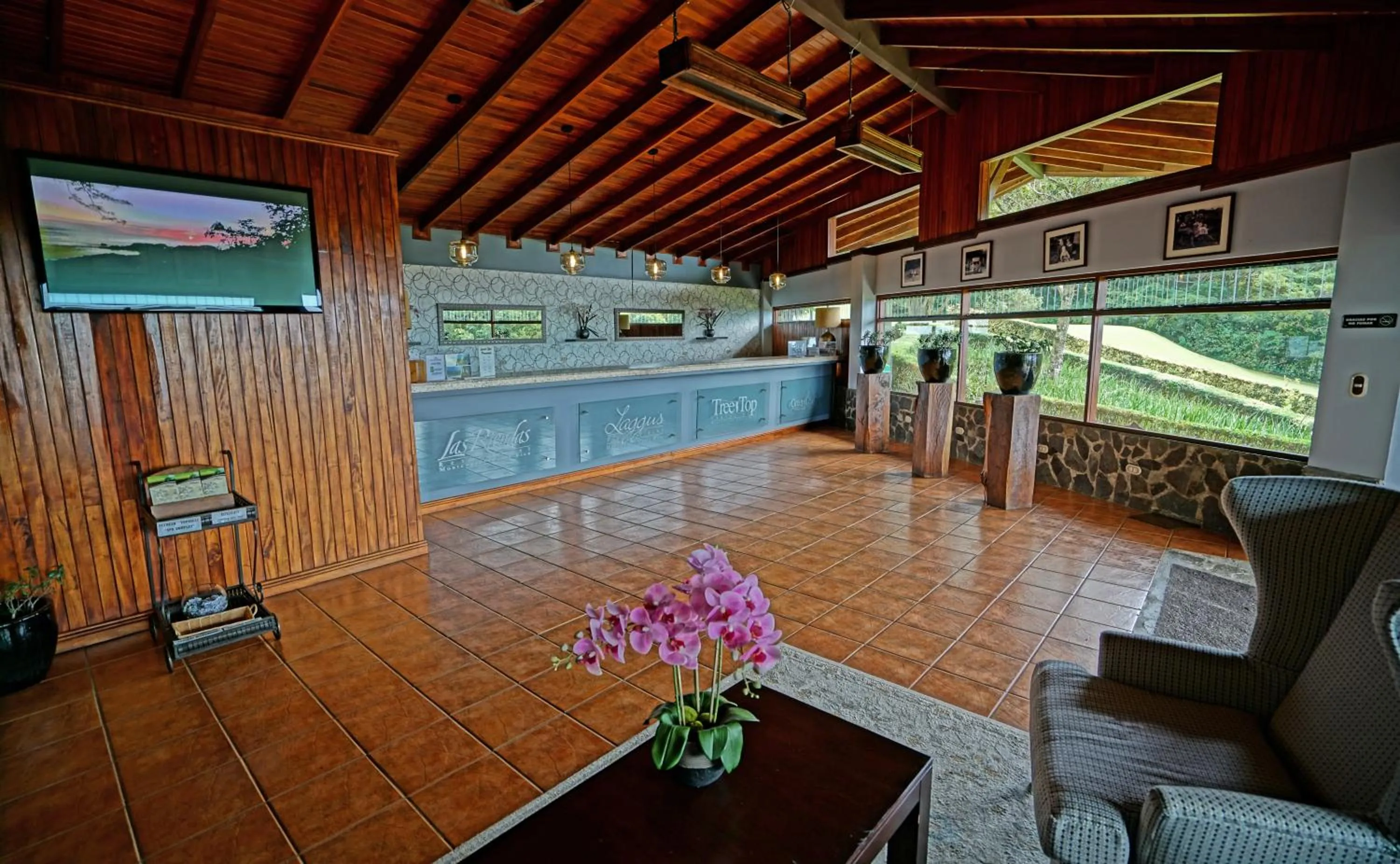 Lobby or reception in El Establo Mountain Hotel