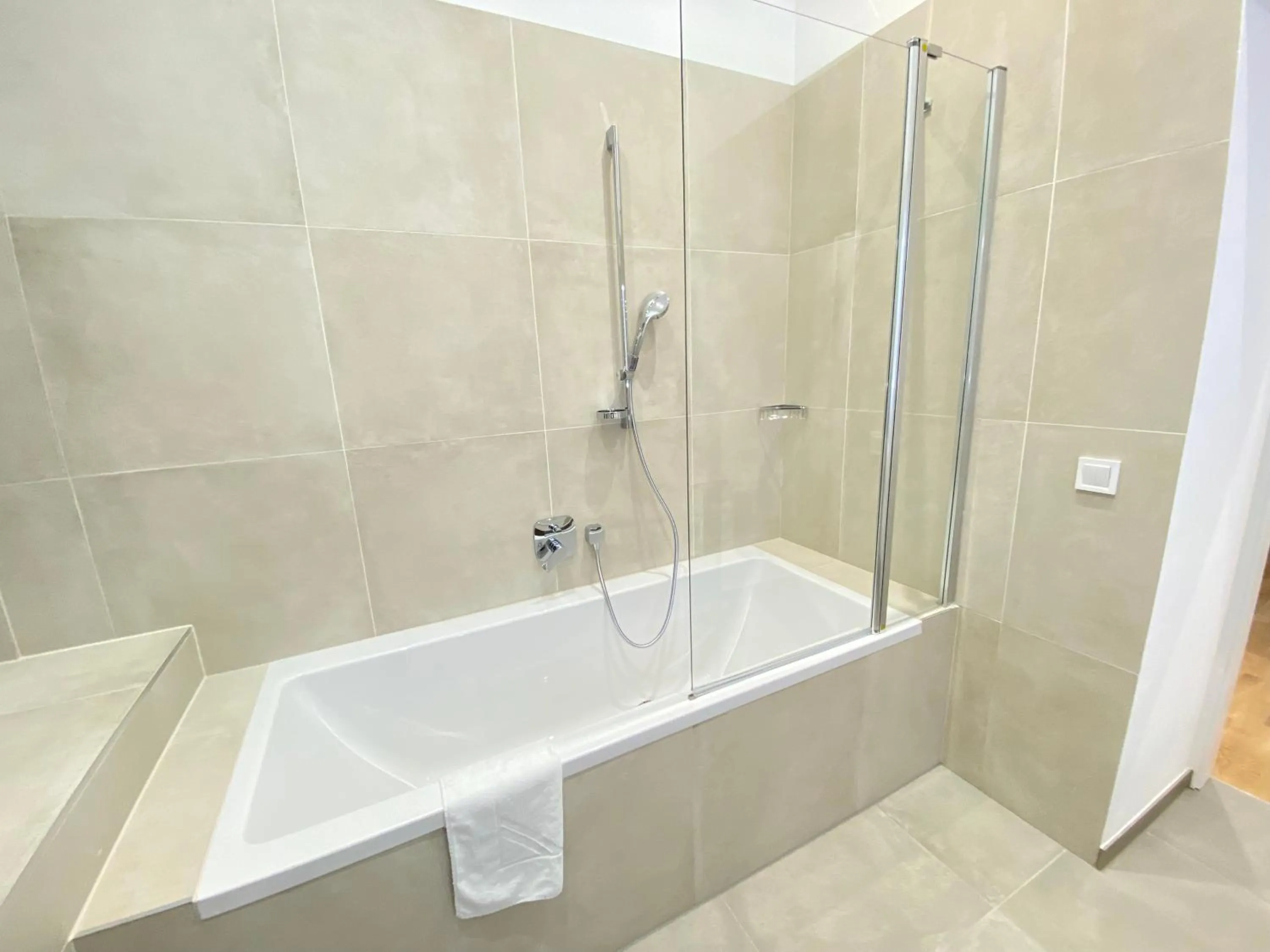 Bath in Steiner Residences Vienna Taborstrasse