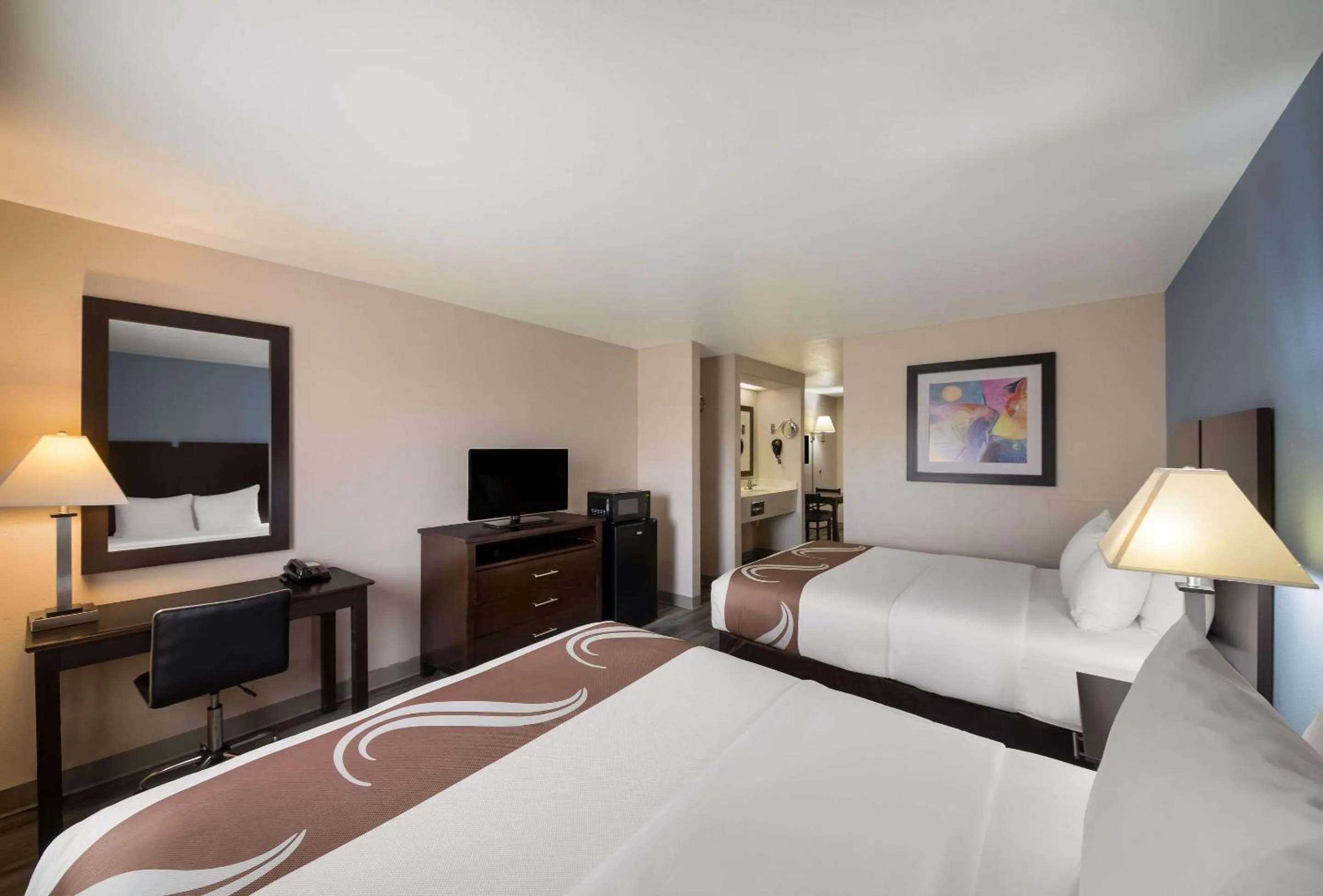 Bedroom, Bed in Quality Inn & Suites Round Rock