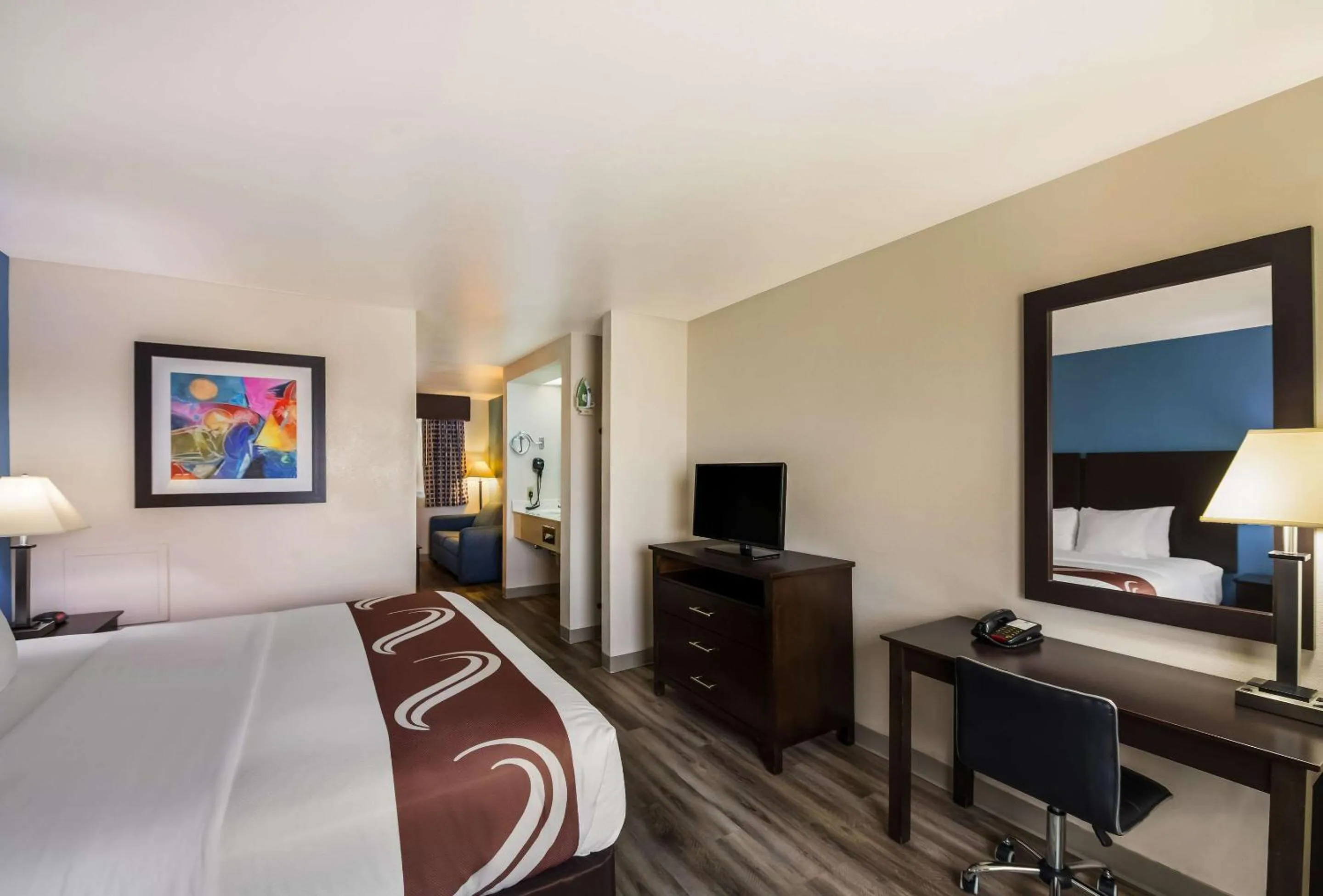 Bedroom, Bed in Quality Inn & Suites Round Rock