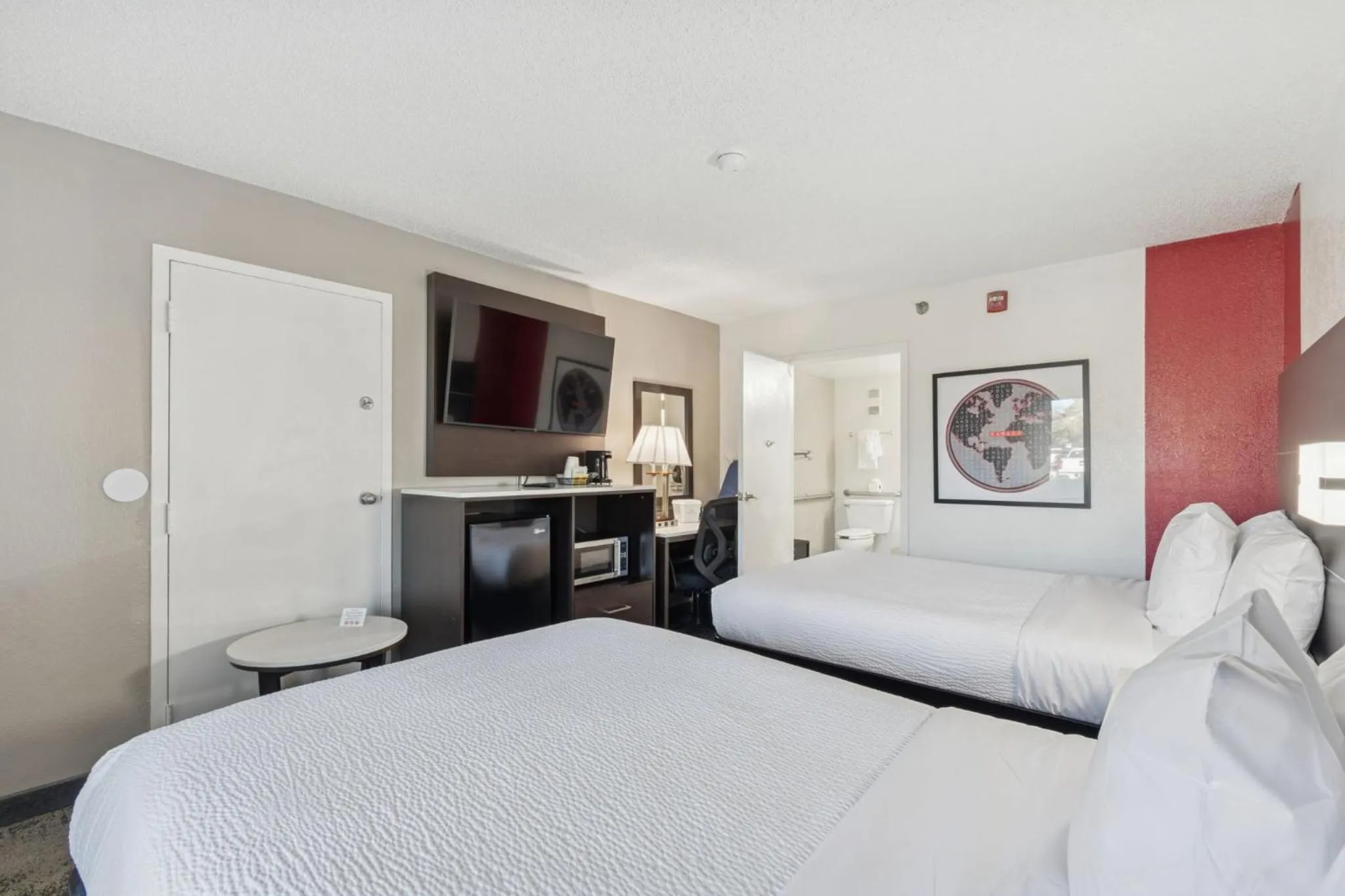 Bed in Ramada by Wyndham Temple Terrace/Tampa North