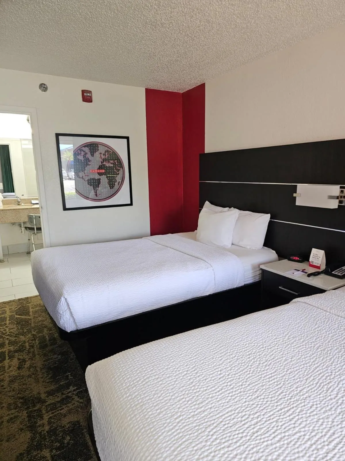 Bedroom, Bed in Ramada by Wyndham Temple Terrace/Tampa North