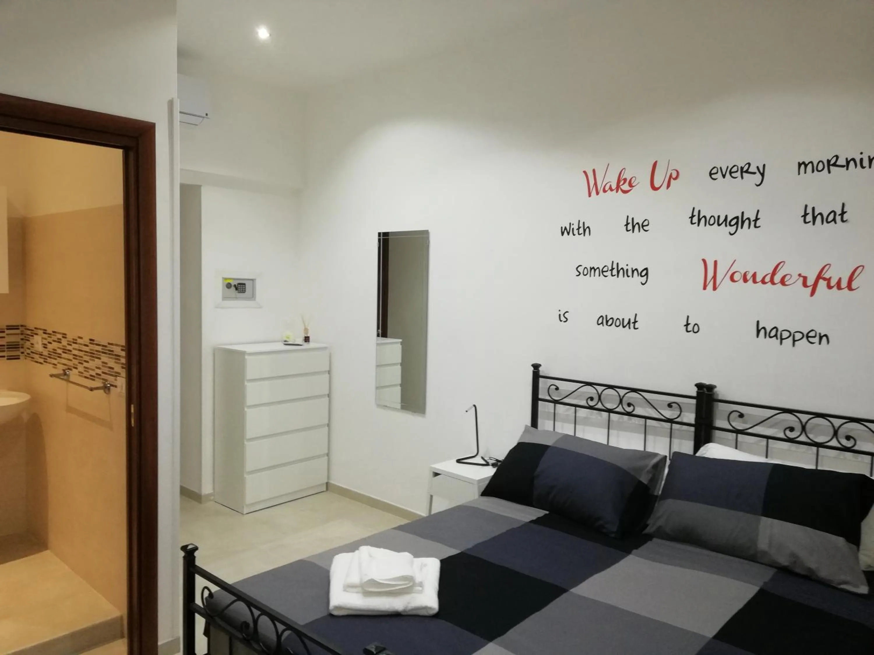 Photo of the whole room in ImeraRooms