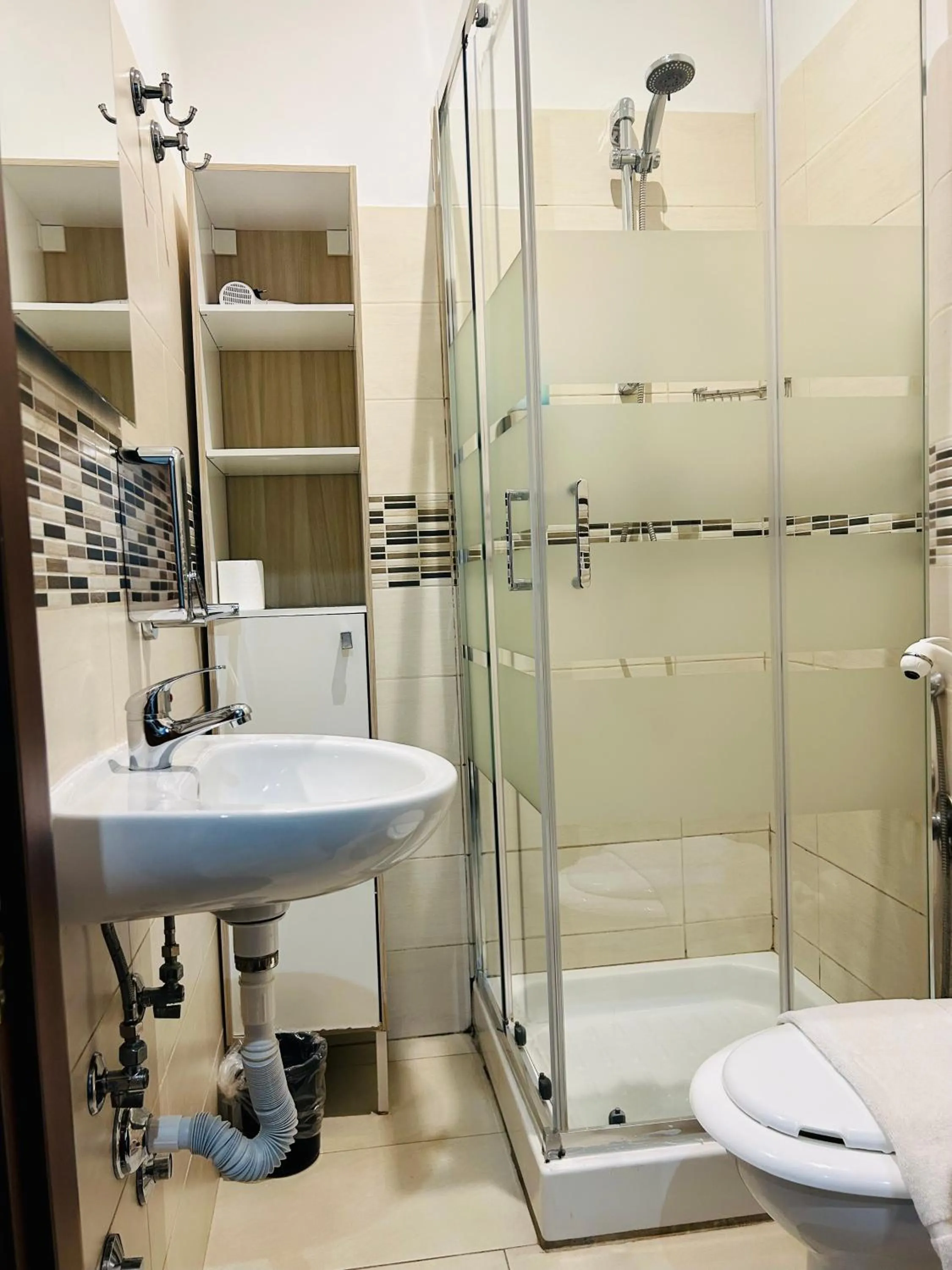 Bathroom in ImeraRooms