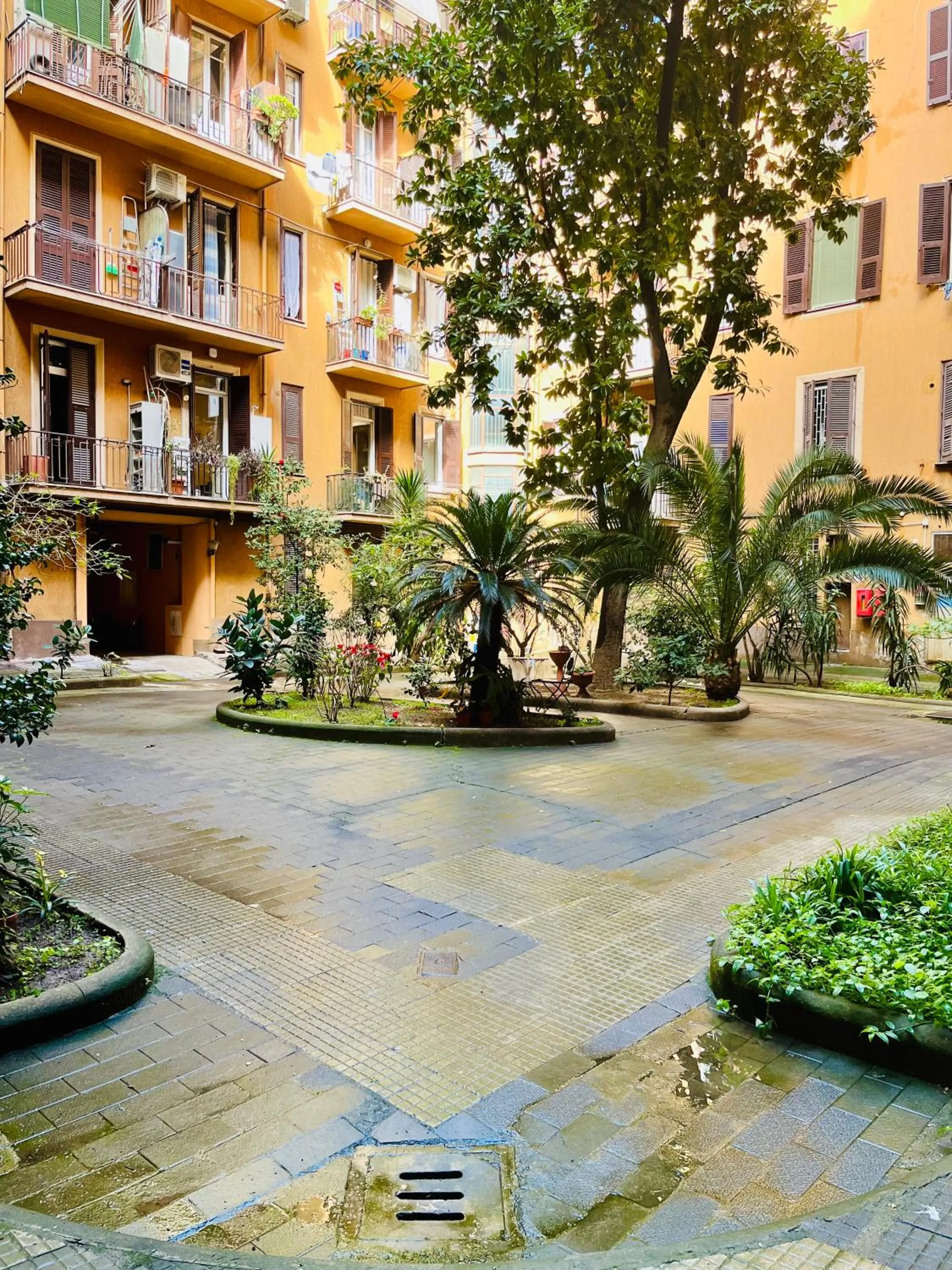 Inner courtyard view in ImeraRooms