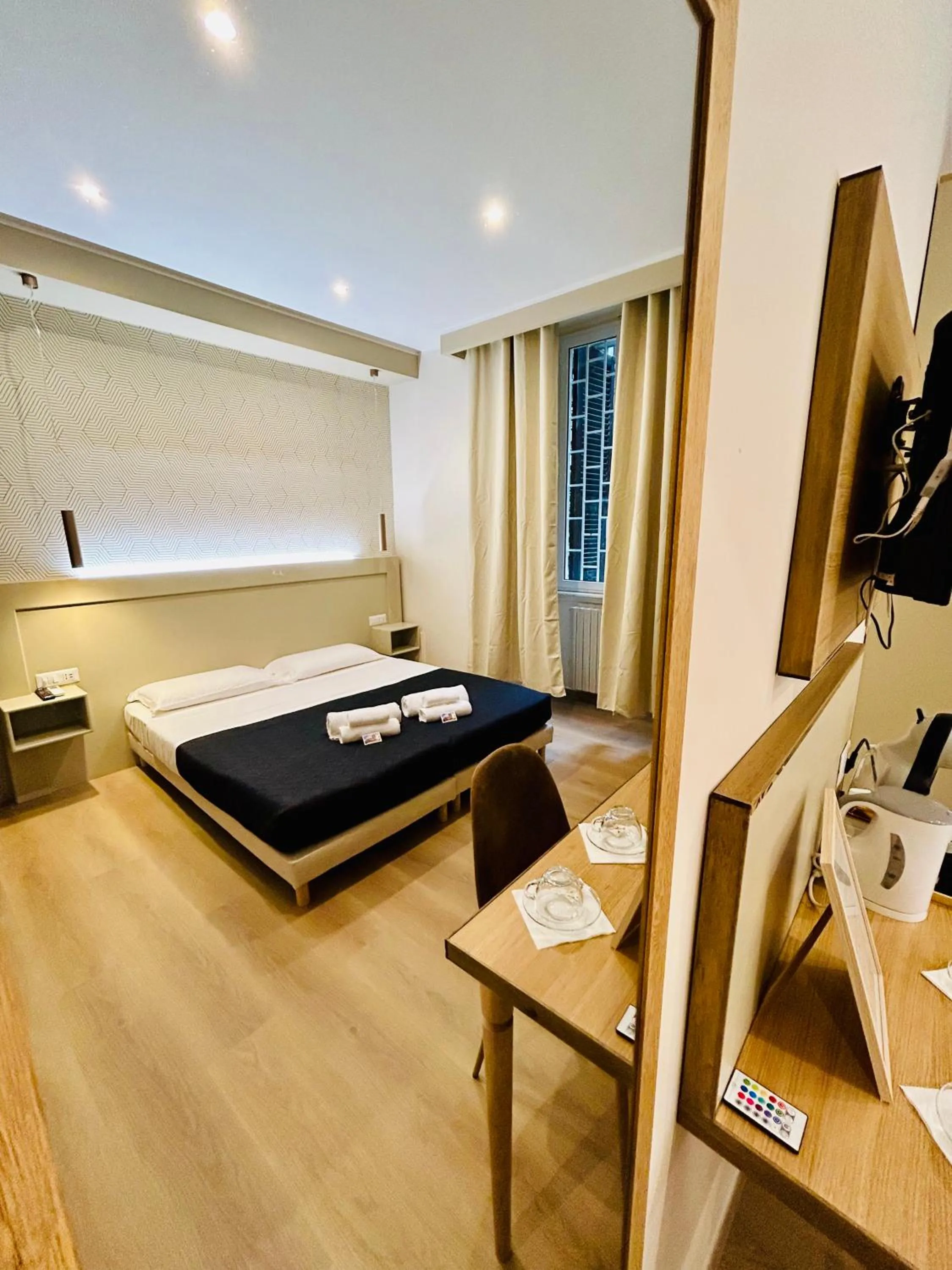 Bedroom, Bed in ImeraRooms