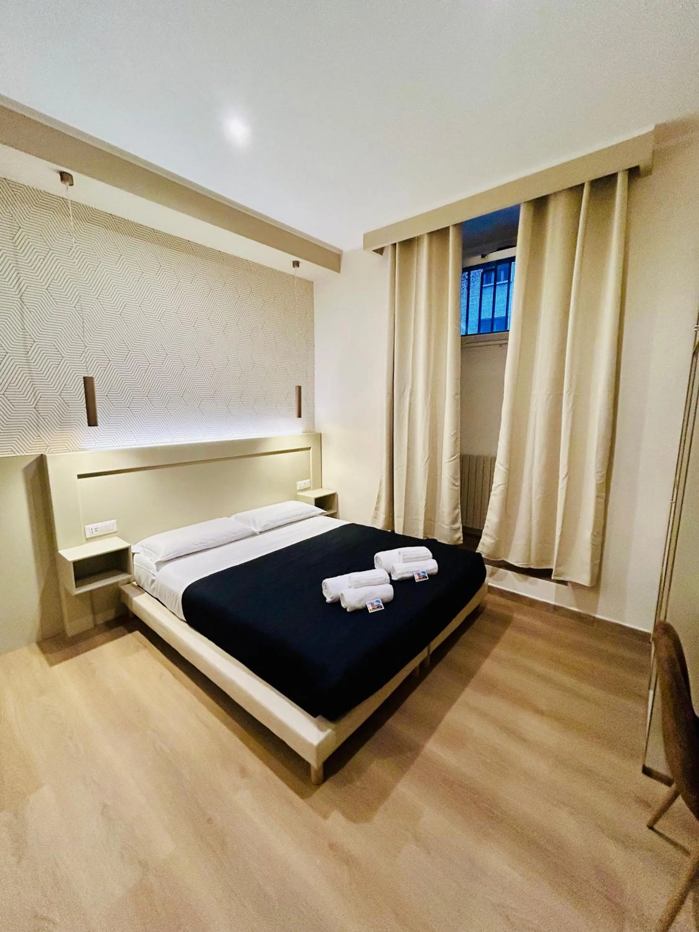 Bedroom, Bed in ImeraRooms