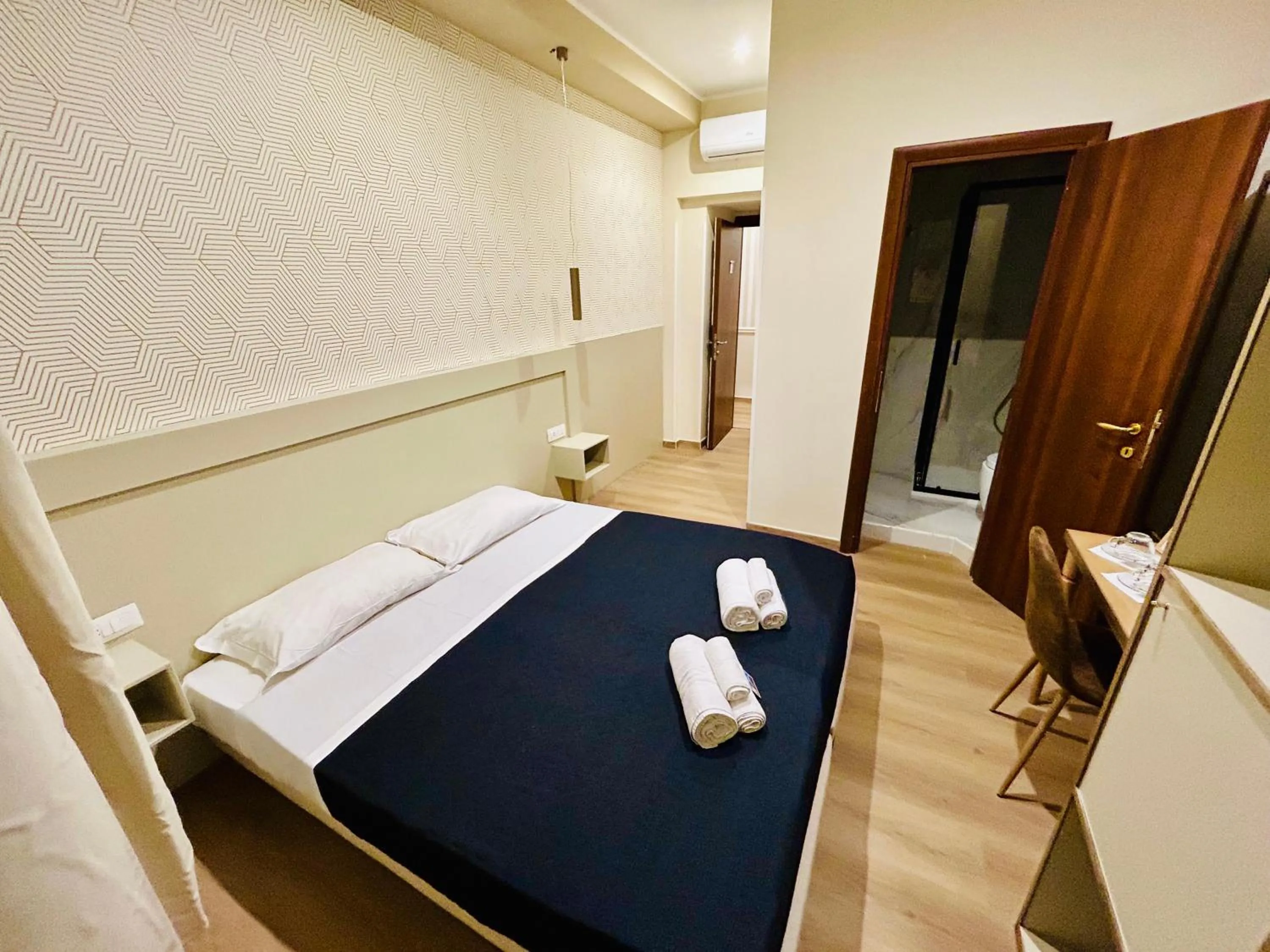 towels, Bed in ImeraRooms