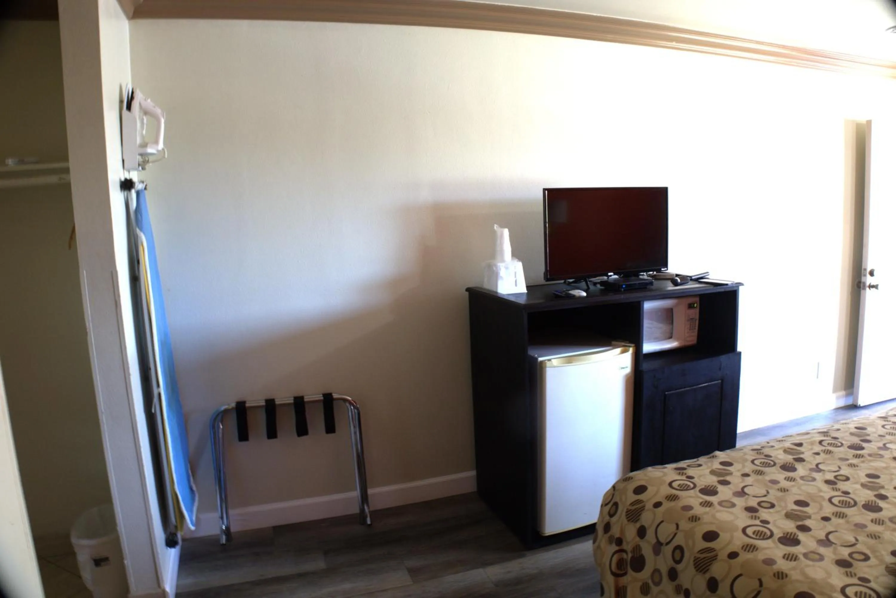 TV and multimedia, Bed in Lambert Inn